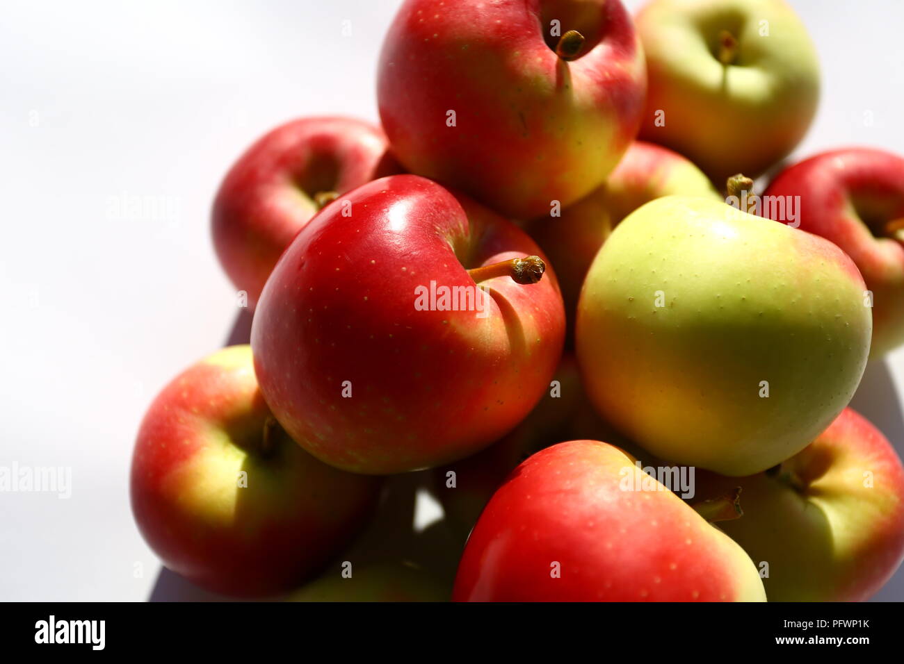 Lebensmittel: rote Äpfel Stockfoto