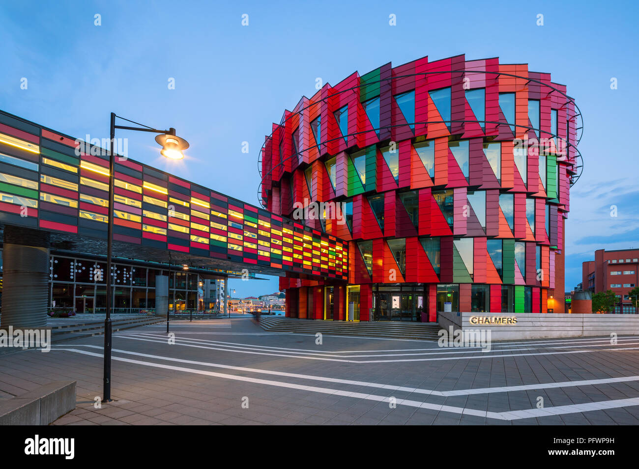 Kuggen (Schwedisch für "Die (Zahnrad) cog") ist ein Gebäude im Besitz von Immobilien Firma Chalmersfastigheter für Universität Chalmers in Goth Stockfoto Kuggen (Schwedisch für "Die (Zahnrad) cog") ist ein Gebäude im Besitz von Immobilien Firma Chalmersfastigheter für Universität Chalmers in Goth Stockfoto