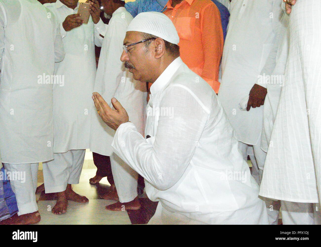 Minister Arup Biswas Wünsche auf Eid Stockfoto