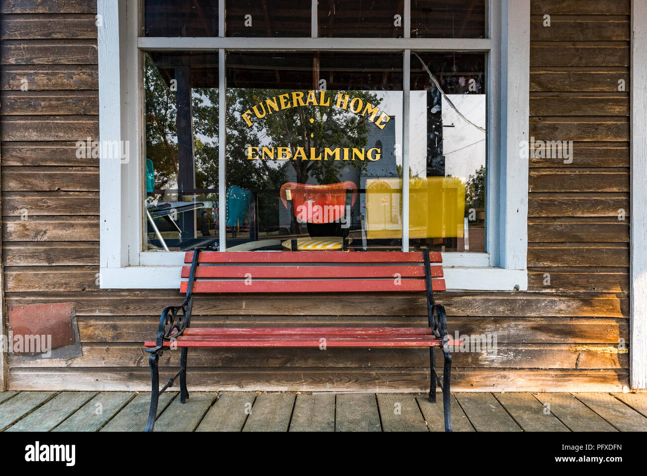 Eine Kombination von restaurierten Pionier Gebäuden und alten Film setzt, mischen sie sich in Rowley, Alberta, Kanada. Stockfoto