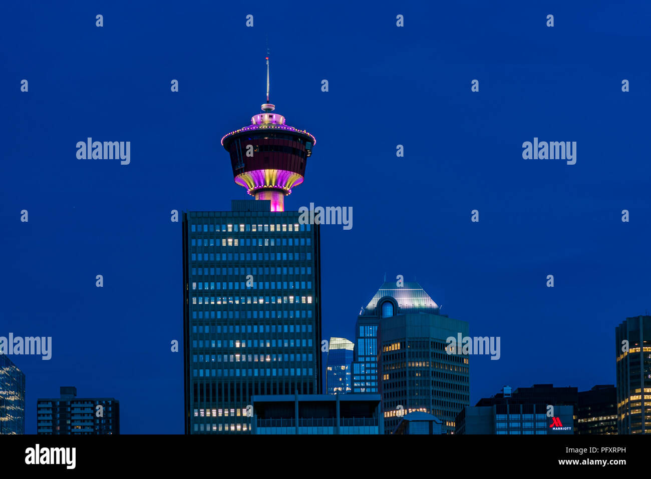 Skyline mit Calgary Tower, Calgary, Alberta, Kanada. Stockfoto