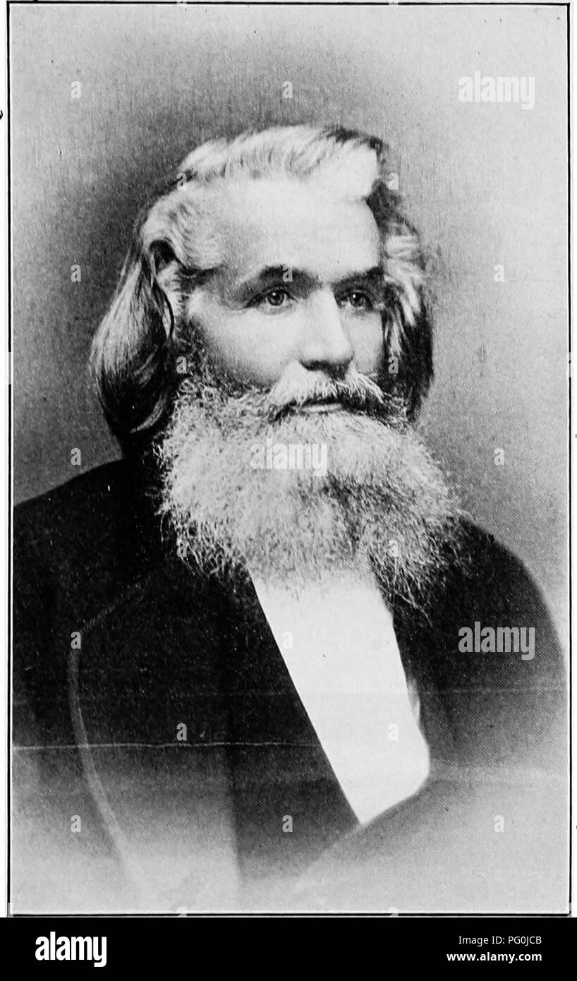 . Pennsylvania Tiere ausgestorben. Zoologie. LE ROY LYMAN (1821-1886) ein Potter County Hunter der Nationalen Ruf, tötete mehrere hundert Wölfe im nördlichen Pennsylvania.. Bitte beachten Sie, dass diese Bilder sind von der gescannten Seite Bilder, die digital für die Lesbarkeit verbessert haben mögen - Färbung und Aussehen dieser Abbildungen können nicht perfekt dem Original ähneln. extrahiert. Schuhmacher, Henry W. (Henry Wharton), b. 1880. [Altoona, PA der Altoona Tribune Publishing Co Stockfoto