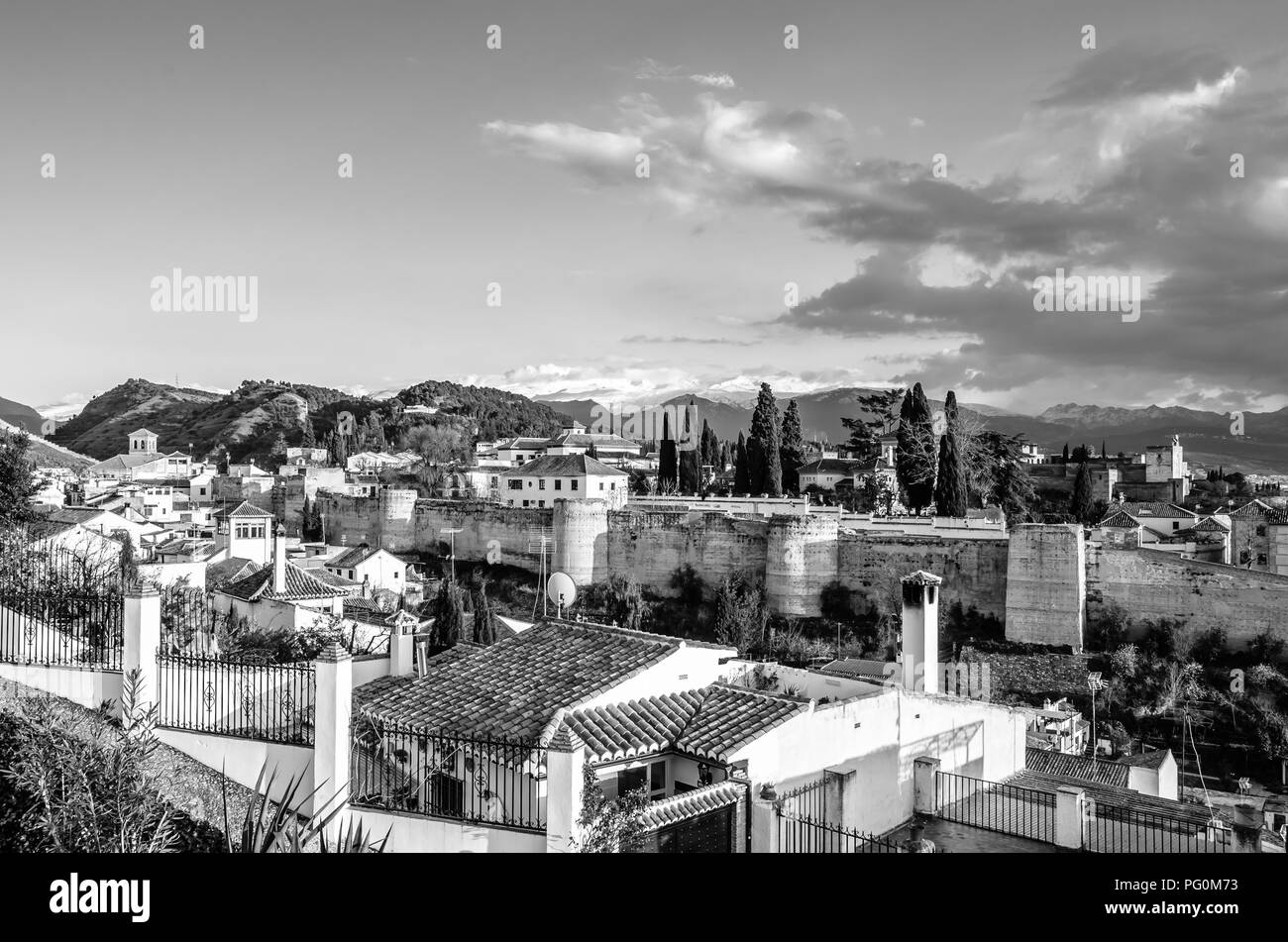 Städtische Landschaft, Granada, Andalusien, Südspanien, Schwarz/Weiß-Bild Stockfoto