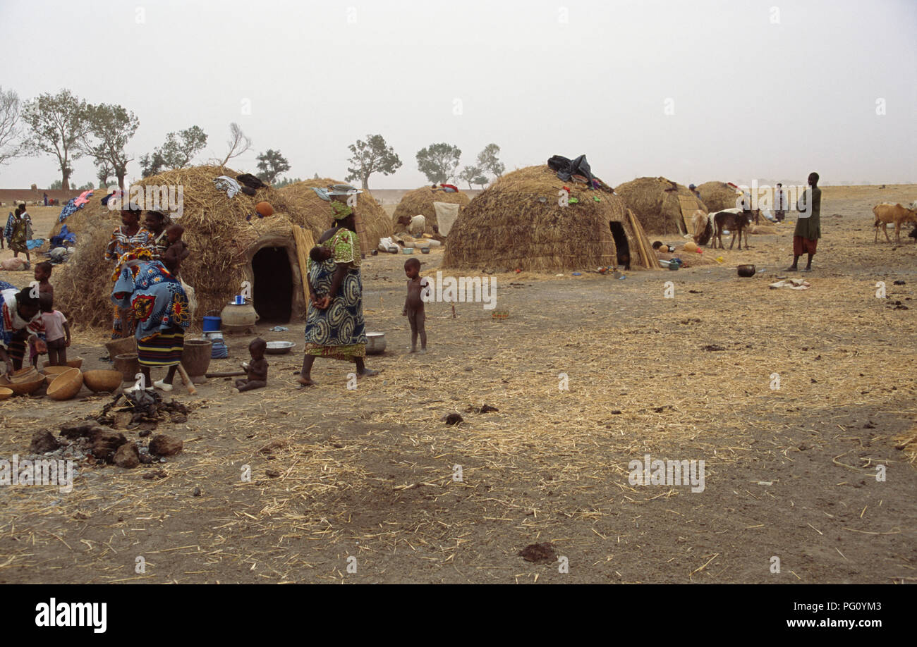 Fulani Feldlager in Mopti, Mali für redaktionelle NUR VERWENDEN Stockfoto