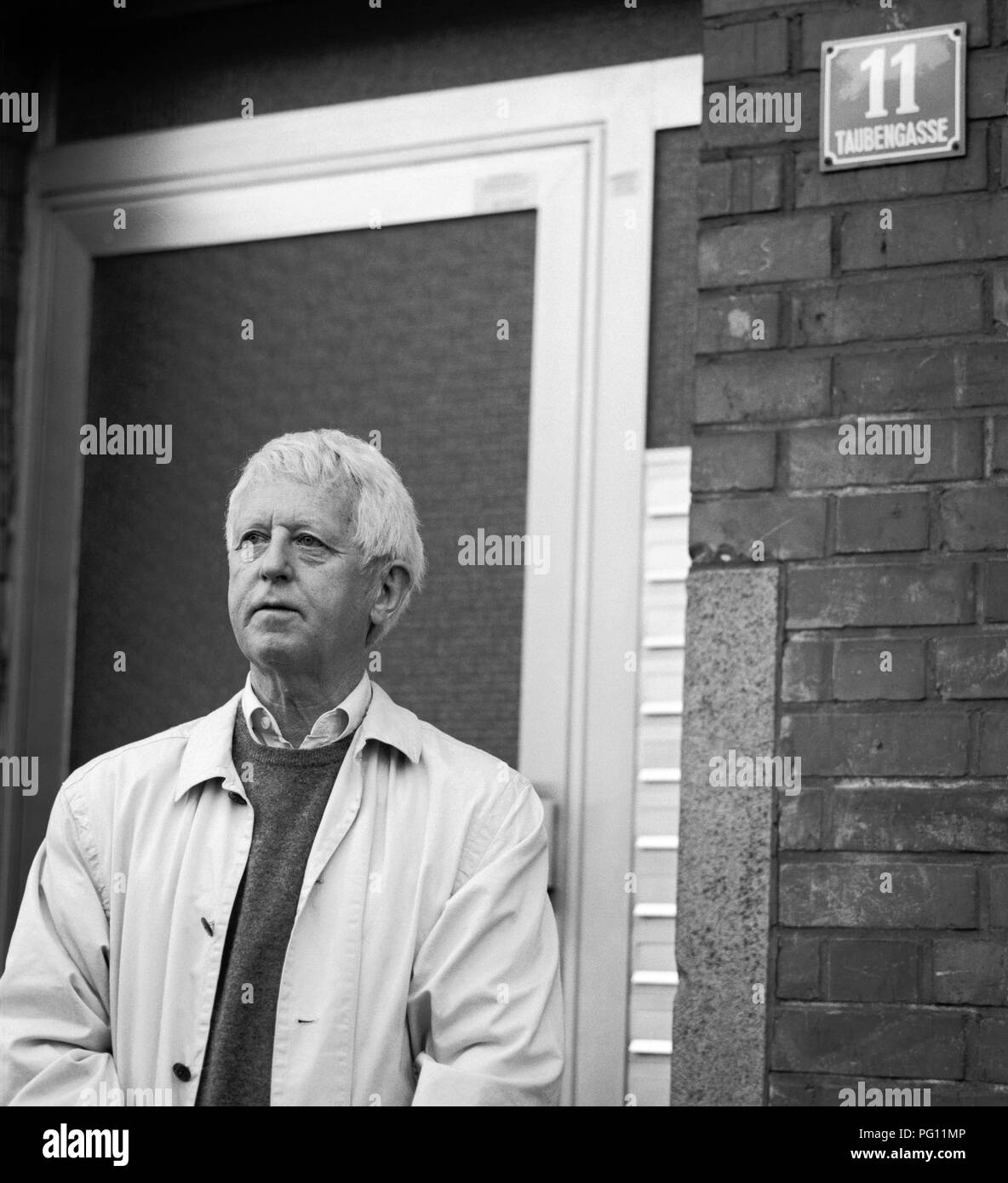 Hans Bender (Schriftsteller) - vor seinem Haus in Köln - 11/05/1989 Stockfoto