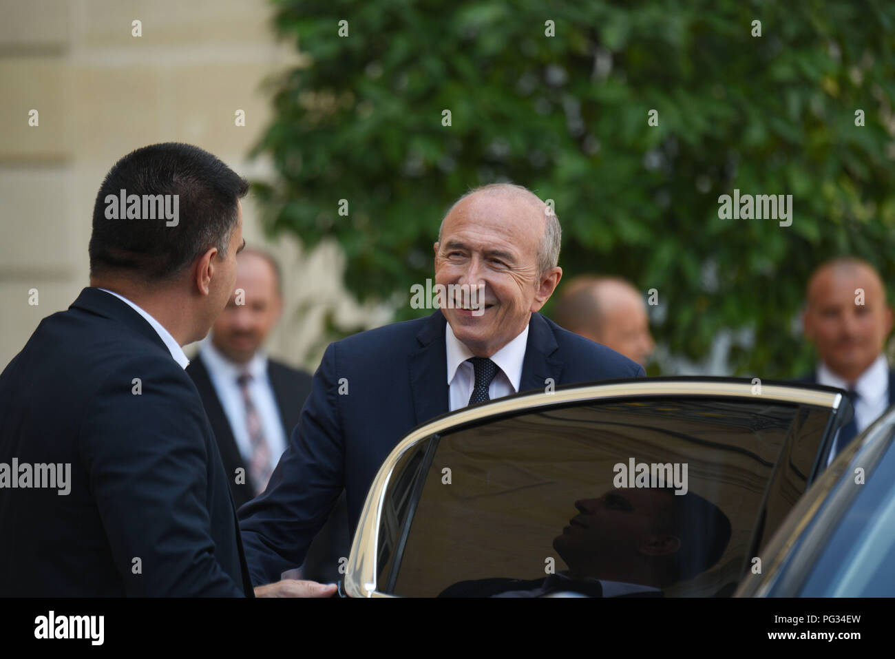 Paris, Frankreich. August 22, 2018 - Paris, Frankreich: der französische Innenminister Gerard Collomb verlässt das Elysee Palace nach dem Ministerrat. Le Ministre de l'Interieur, Gerard Collomb, a la sortie du Conseil des Ministres de la rentree. *** Frankreich/KEINE VERKÄUFE IN DEN FRANZÖSISCHEN MEDIEN *** Credit: Idealink Fotografie/Alamy leben Nachrichten Stockfoto