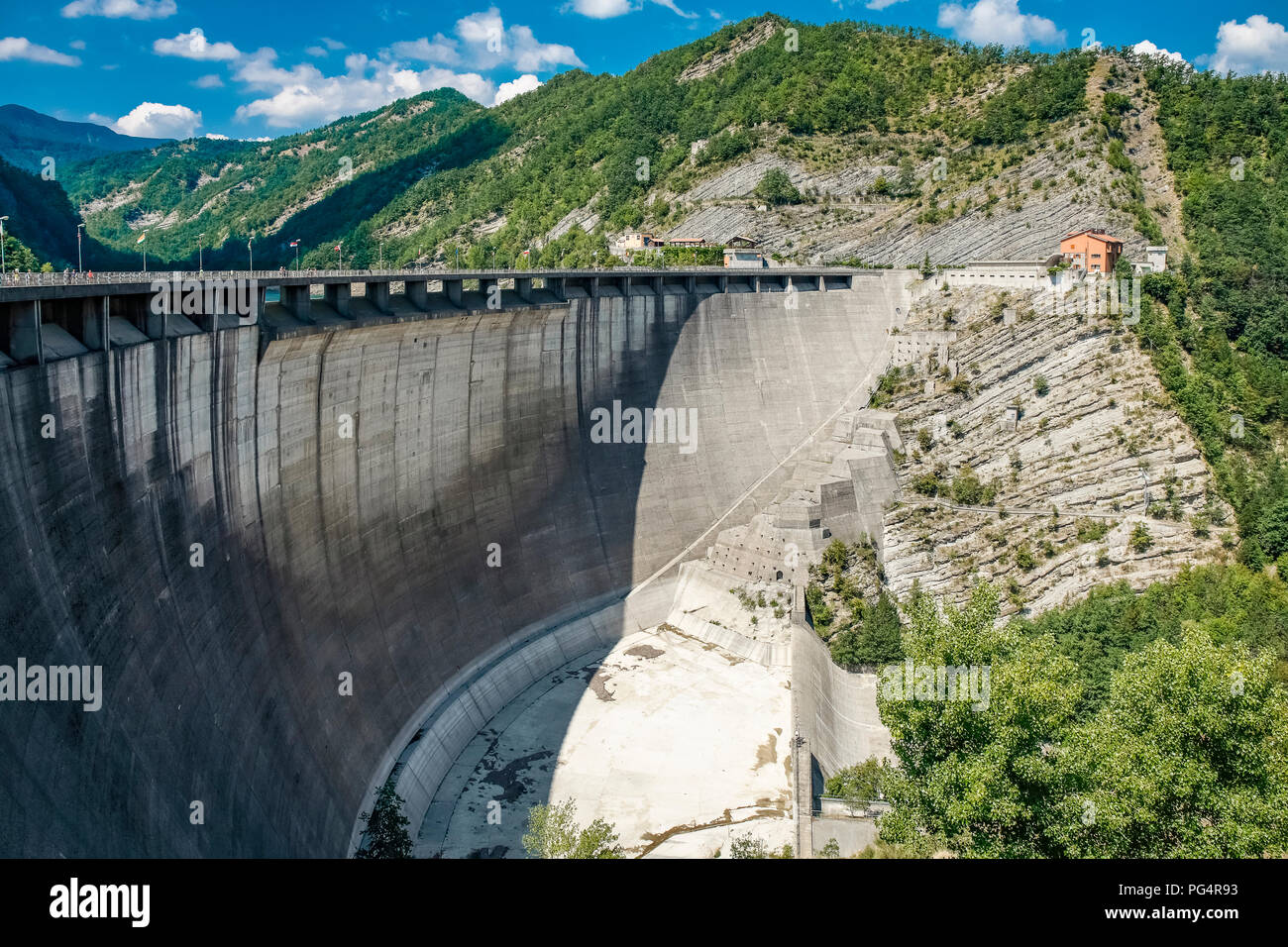 Italien Emilia Romagna Casentino National Park: Ridracoli Bidente Ridracoli Damm am Fluss Stockfoto