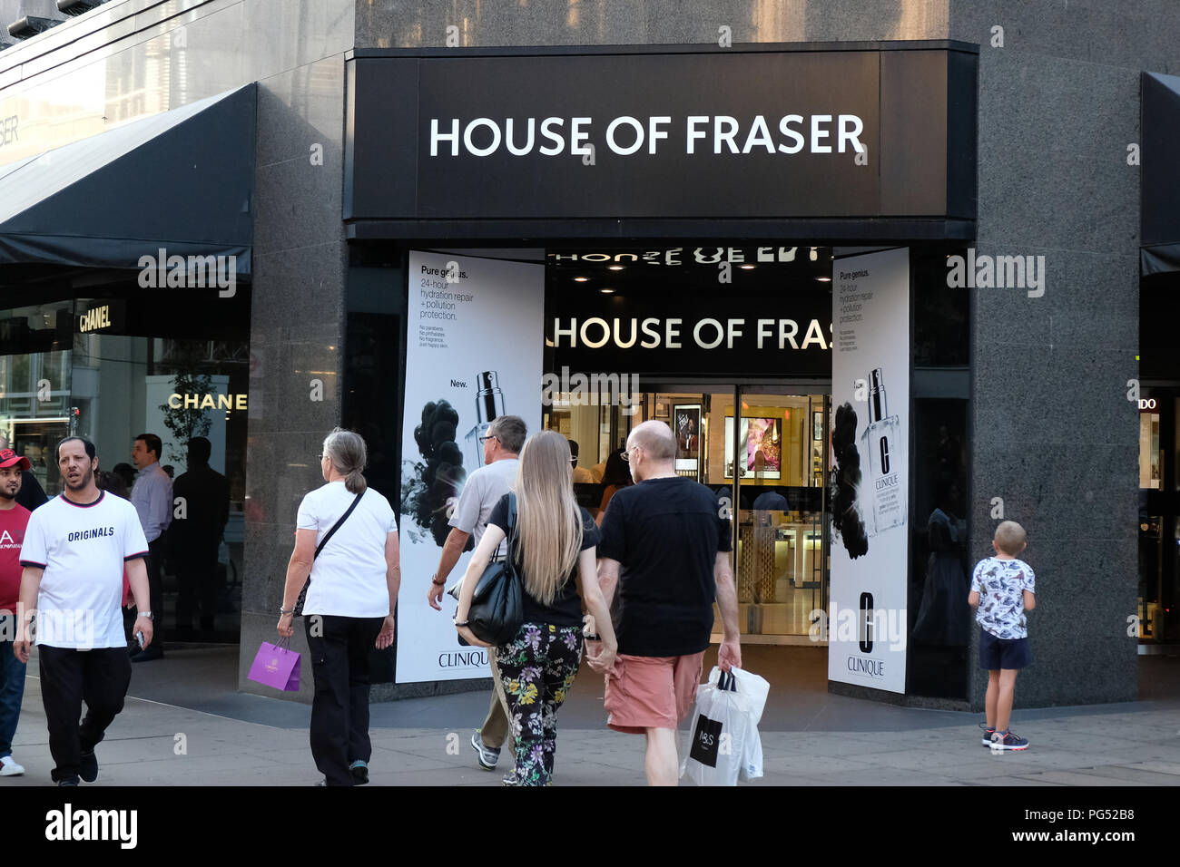 House of Fraser Flagship Store in der Oxford Street, London. Noch offen nach der Firmen fallen in Verwaltung und Erwerb von Mike Ashley p Stockfoto