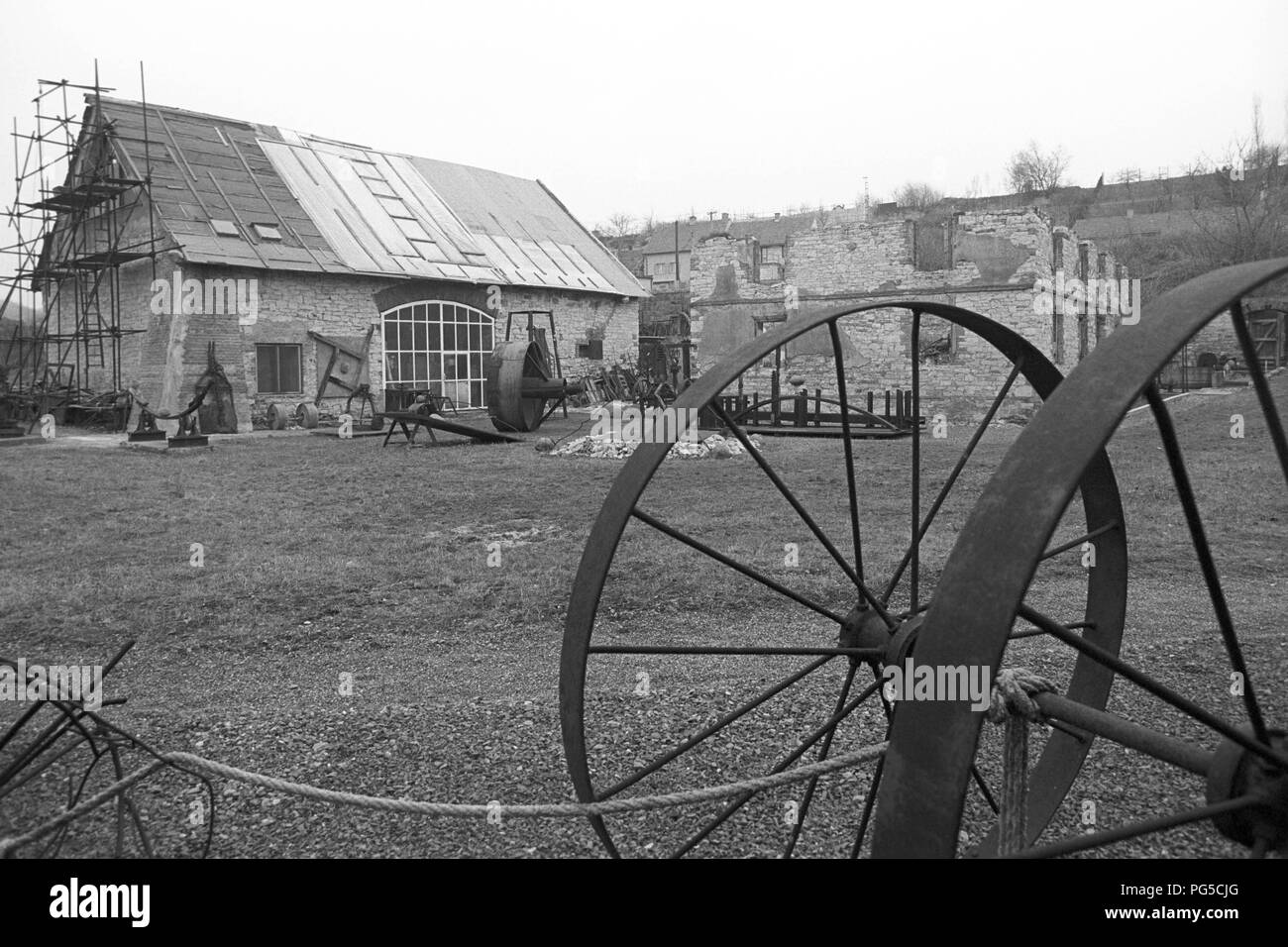 Das Studio von Ales Vesely. Der tschechischen Maler und Bildhauer ist vor allem für seine monumentalen Stein und Metall Skulpturen bekannt. Von 1990 Vesely war Professor an der Prager Akademie der Bildenden Künste. Stockfoto