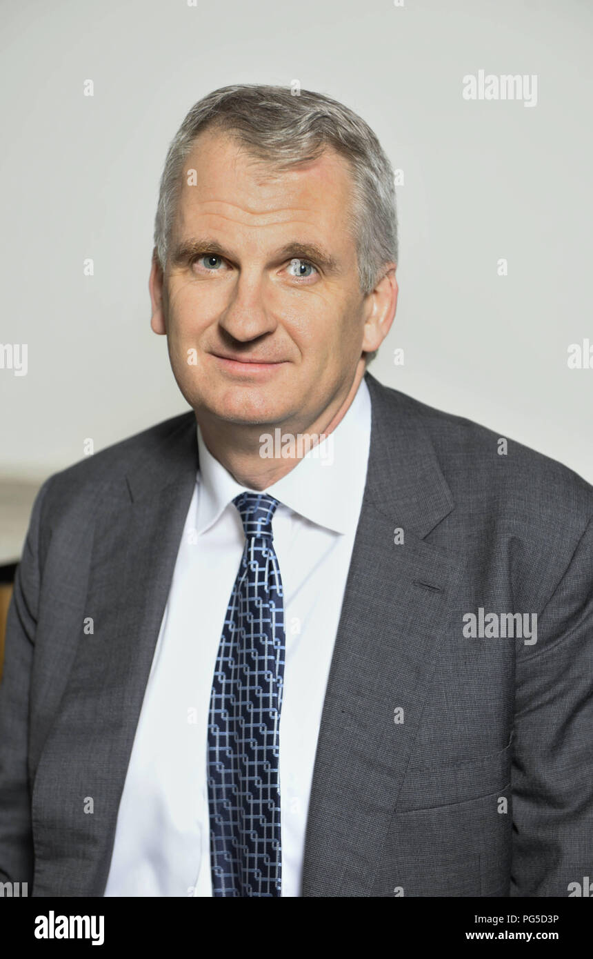 Berlin, DEU, 09.10.2015: Portraet Timothy Snyder, Historiker und Autor (USA). Professor der Geschichte an der Universität Yale und Permanent Fellow am Institut für die Wissenschaften vom Menschen in Wien. Stockfoto