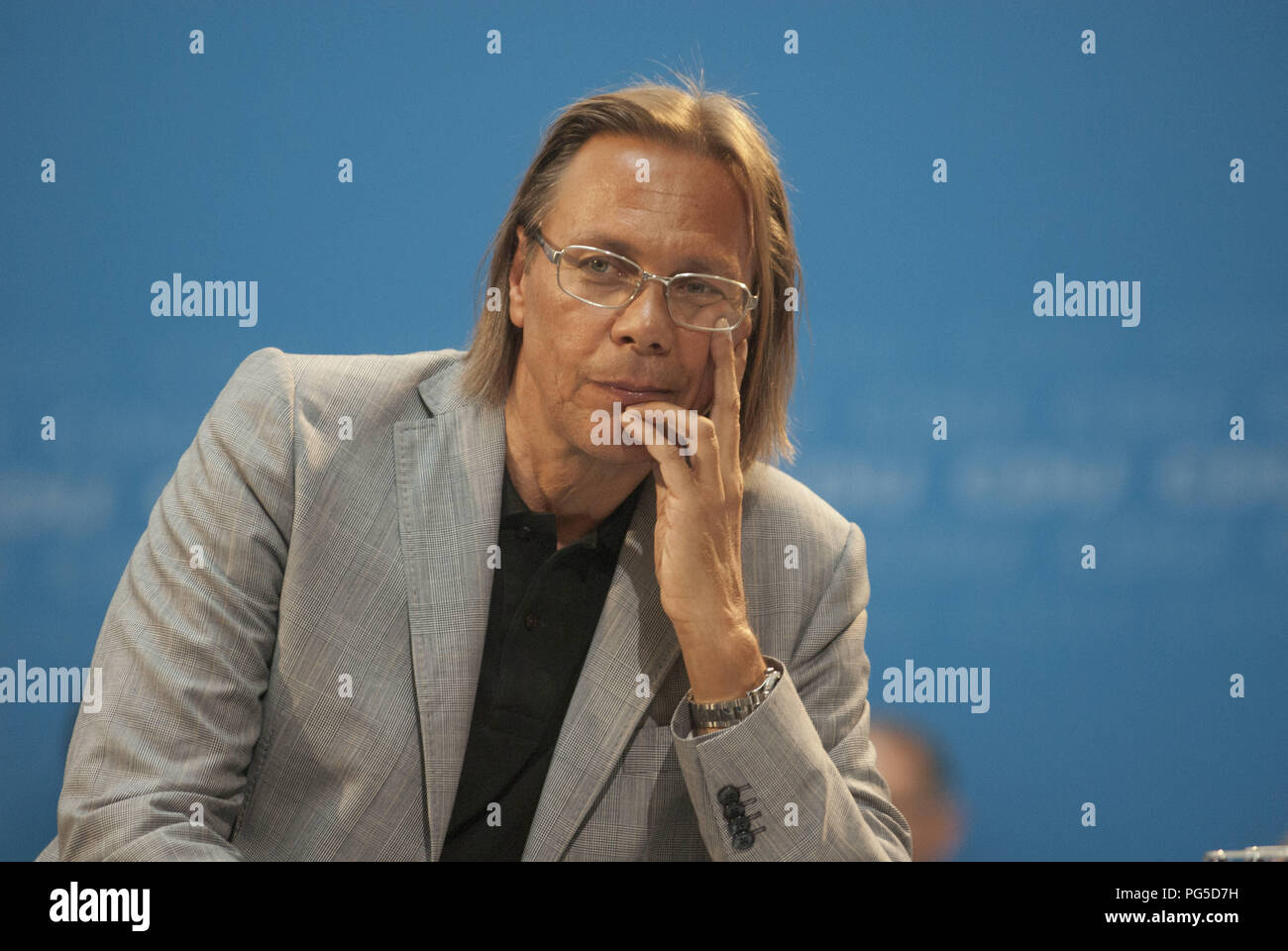 'Berlin, DEU, 29.09.2014: Porträt Harald Welzer, auf der Veranstaltung: CDU-Veranstaltung Open Space: "Nachhaltig leben - Lebensqualität bewahren''. Er ist der deutsche Soziologe, Psychologe und Autor. Geboren 1958, ist er Direktor der Stiftung Futurzwei Nachhaltigkeit, Professor der Transformation Design an der Universität Flensburg. Er lehrt auch an der Universität St. Gallen. Stockfoto