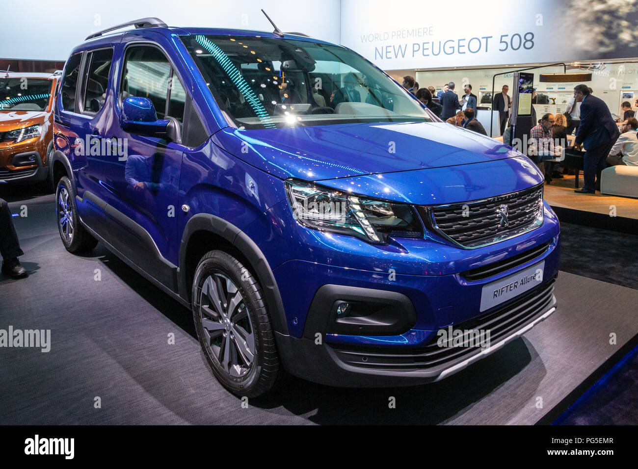 Switzerland Automotive Peugeot Stockfotos und -bilder Kaufen - Alamy