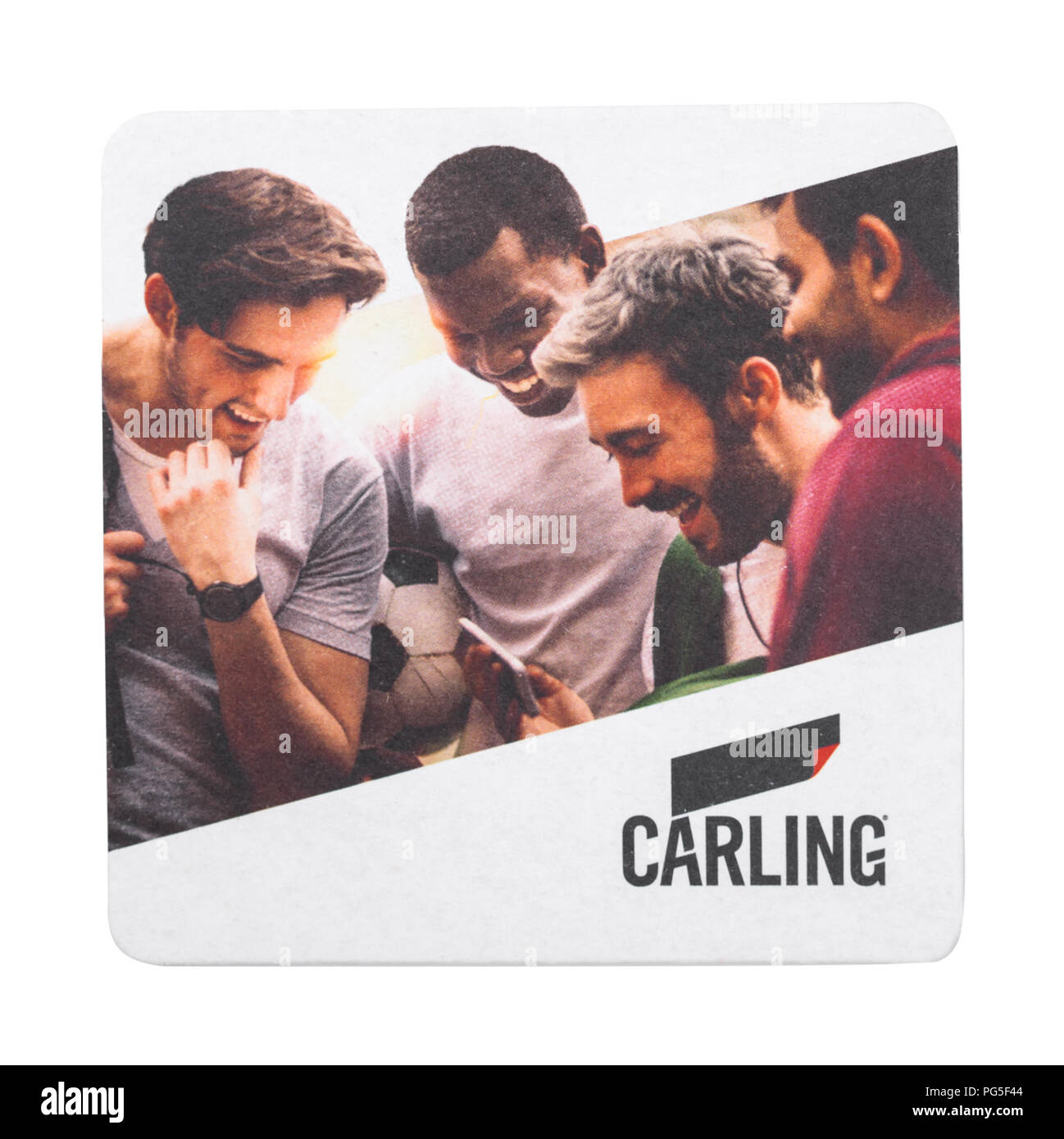 LONDON, UK - 22. AUGUST 2018: Carling lager Papier Bier beermat Coaster auf weißem Hintergrund. Stockfoto