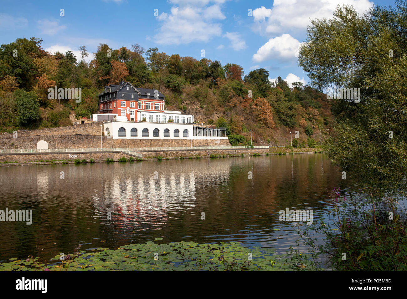 Ehemalige Jugendherberge Kahlenberg an der Ruhr in Mülheim an der Ruhr, heute Luxus Apartments, Ruhrgebiet, Deutschland. ehemalige Jugendherberge Stockfoto