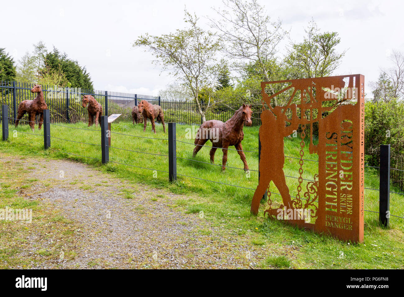 Sally Matthews Skulptur von pit Ponys in frische Luft in Blaenavon Eisenhütte nun ein UNESCO Weltkulturerbe in Blaenavon, Gwent, Wales, Großbritannien Stockfoto