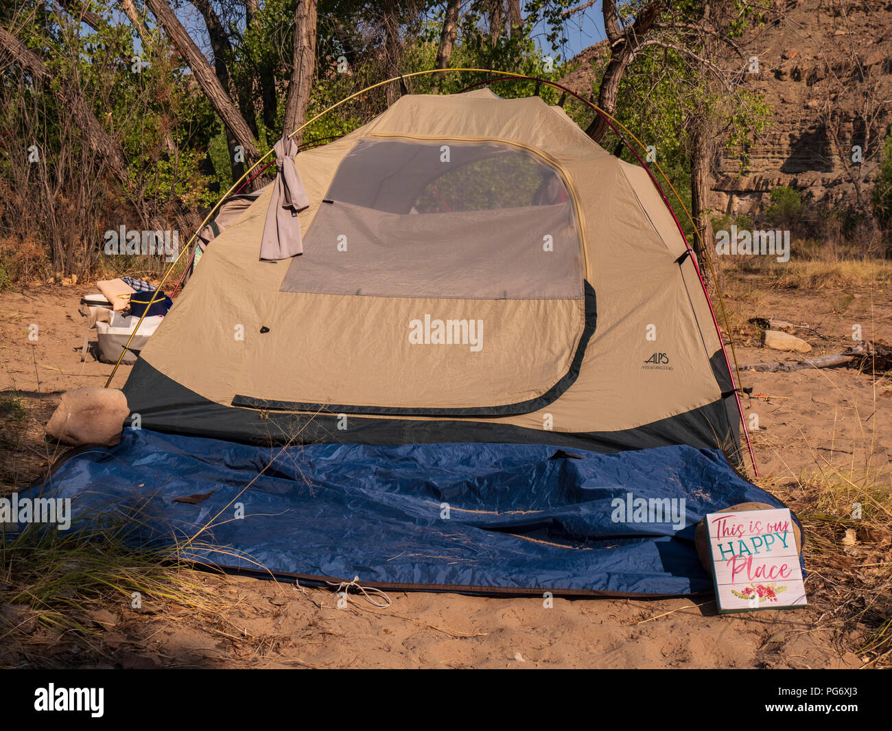 Happy place Zelt, Bereich Creek Campingplatz, Grau Canyon North von Green River, Utah. Stockfoto