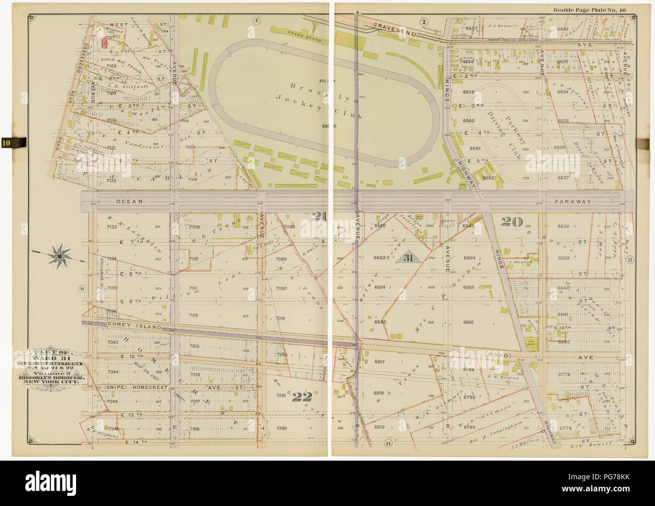 Atlas der Brooklyn Borough von New York City - ursprünglich Könige Co., abgeschlossen in 3 Bänden - auf amtliche Karten und Pläne auf Datei in den verschiedenen Stadt Büros an der kommunalen Basis Stockfoto