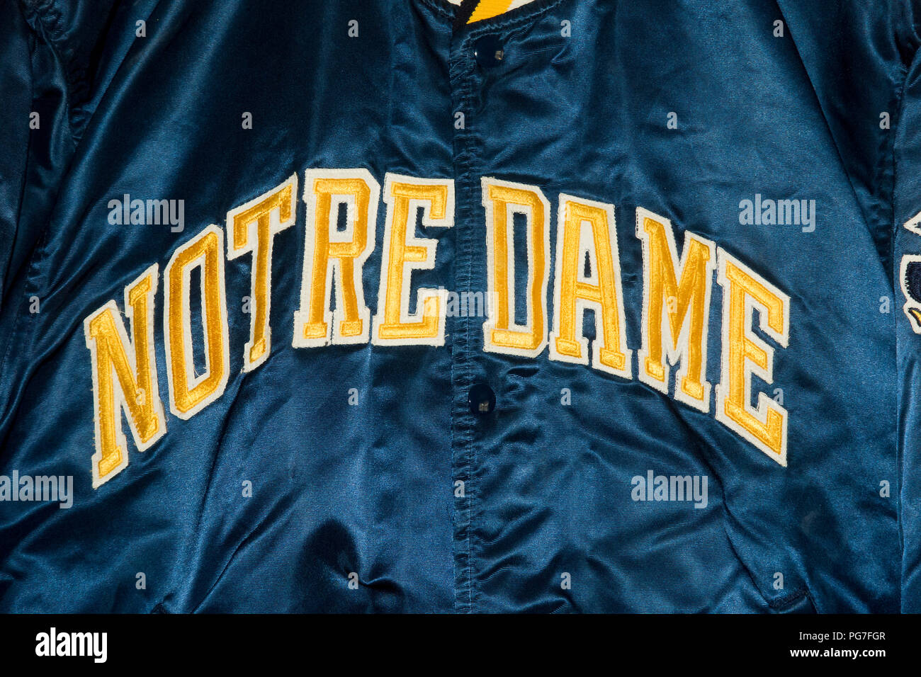 Notre Dame satin starter Jacke - USA Stockfoto