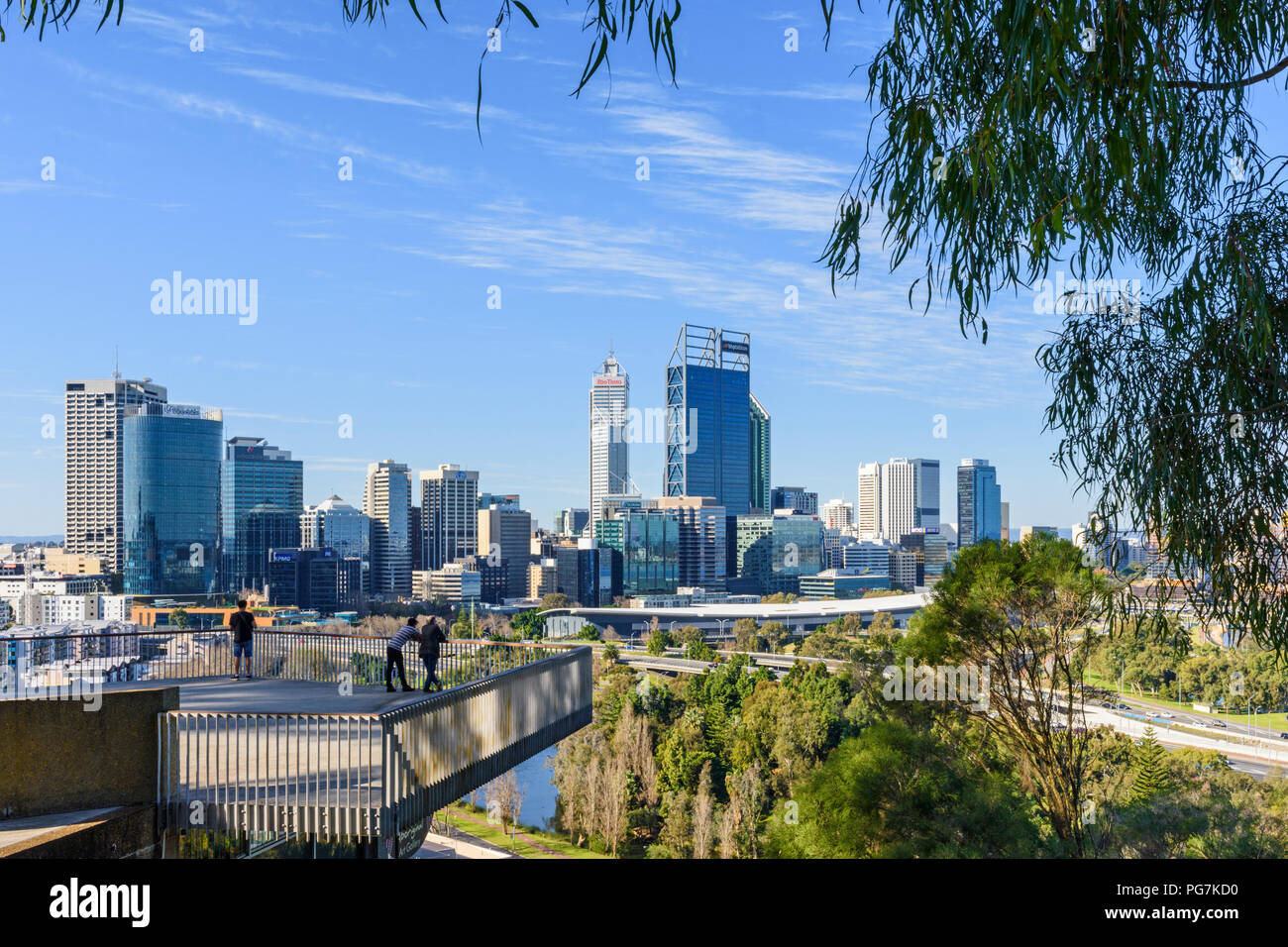 Blick auf die Stadt Perth CBD von Kings Park, Western Australia, Australien Stockfoto