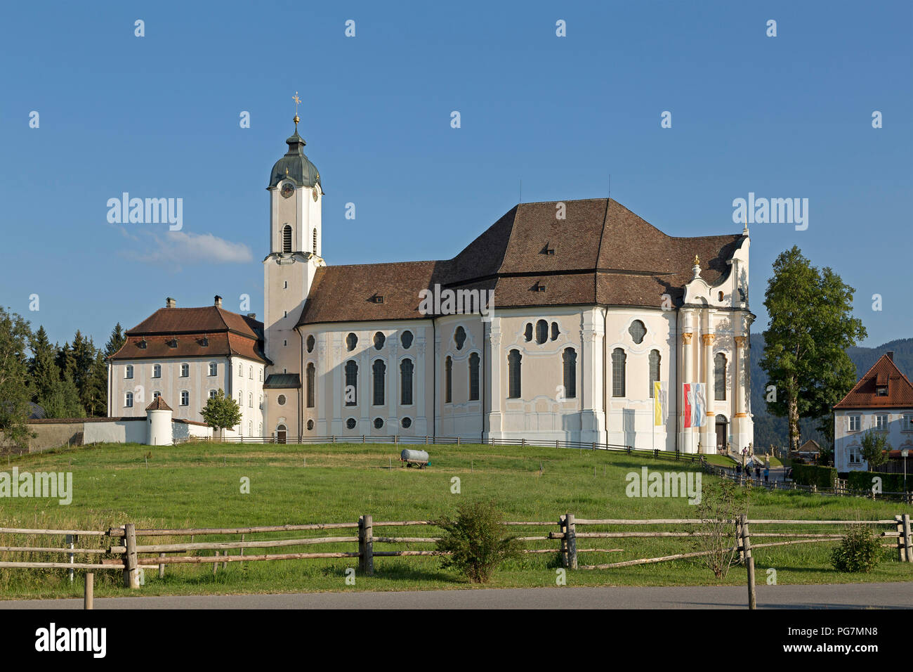 Wieskirche Wieskirche (Pilgerfahrt) in der Nähe von Lechbruck am See, Allgäu, Bayern, Deutschland Stockfoto