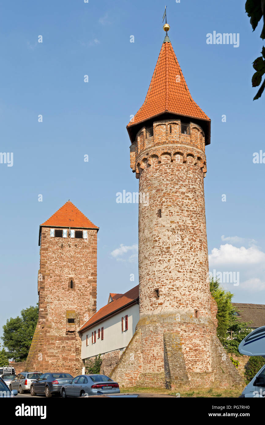 Martinstor (Martin's Gate) und Hexenturm (hexenturm), Ladenburg, Baden-Württemberg, Deutschland Stockfoto