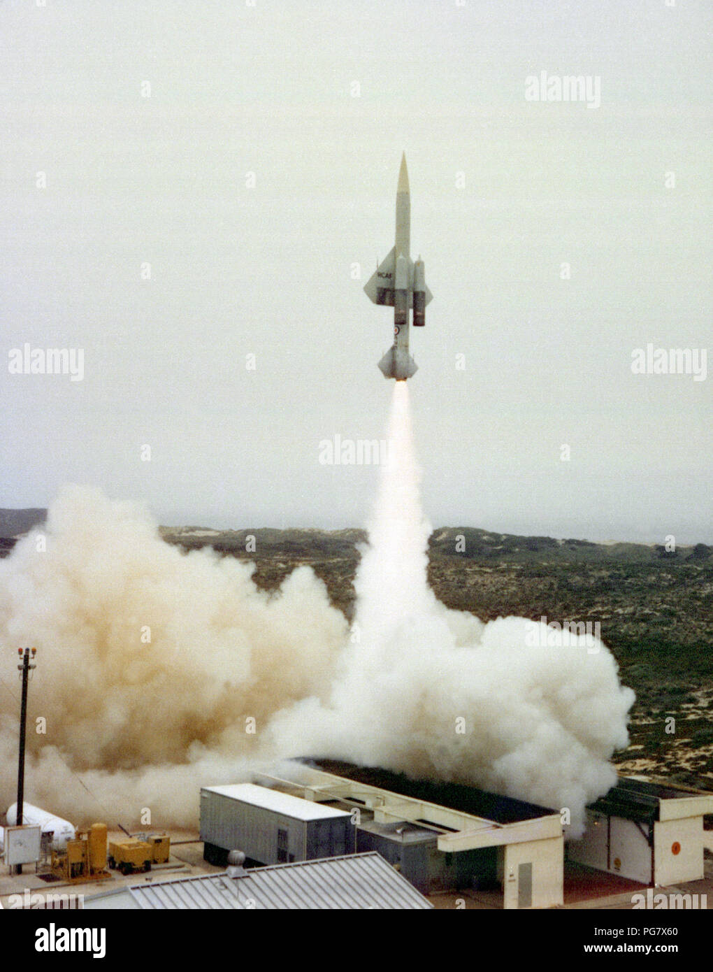 Eine BOMARC II Oberfläche-zu-Rakete ist vom Bahnhof 'A' gestartet. Stockfoto