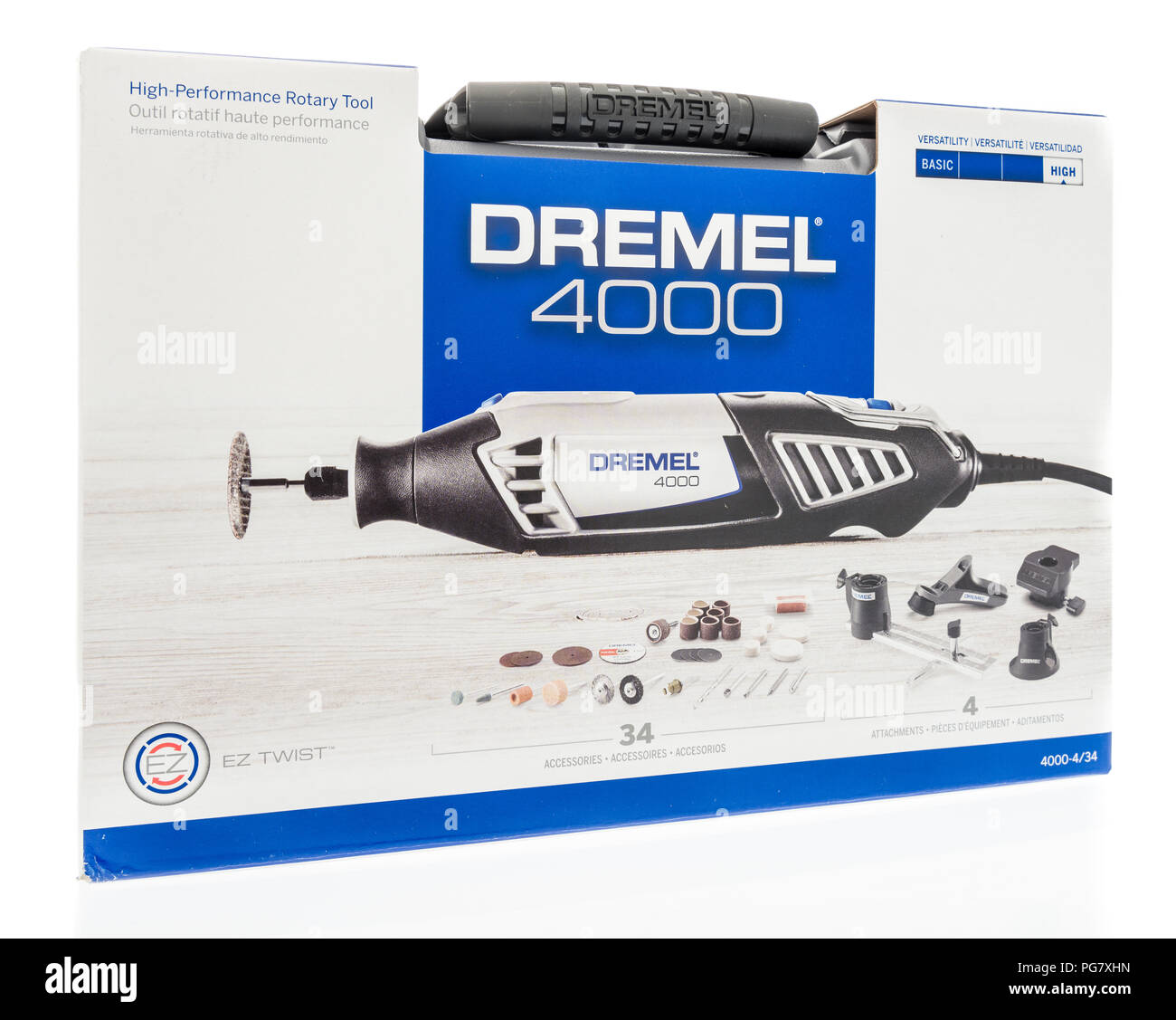 Winneconne, WI - 23. August 2018: ein Paket von einem Dremel 4000 high performance Rotary Tool auf einem isolierten Hintergrund Stockfoto