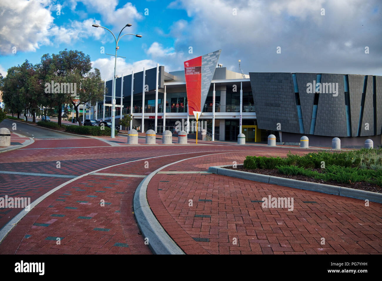 Wanneroo Bibliothek von zentralen Kreisel Stockfoto