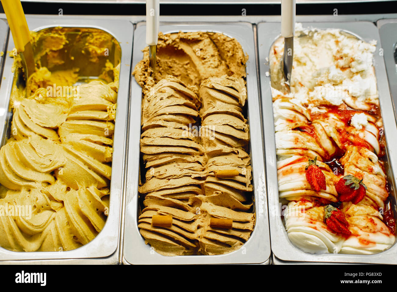 Traditionelle italienische Eis, Eis mit verschiedenen Geschmacksrichtungen Stockfoto