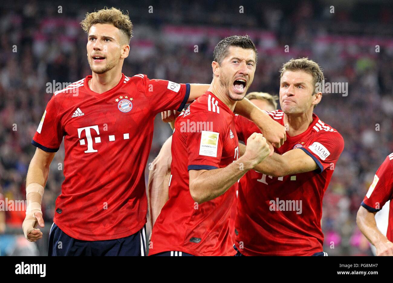 Firo: 24.08.2018, Fußball, 1.Bundesliga, Saison 2018/2019, FC Bayern München - TSG 1899 Hoffenheim, Robert Lewandowski, Jubel, Bayern, | Verwendung weltweit Stockfoto