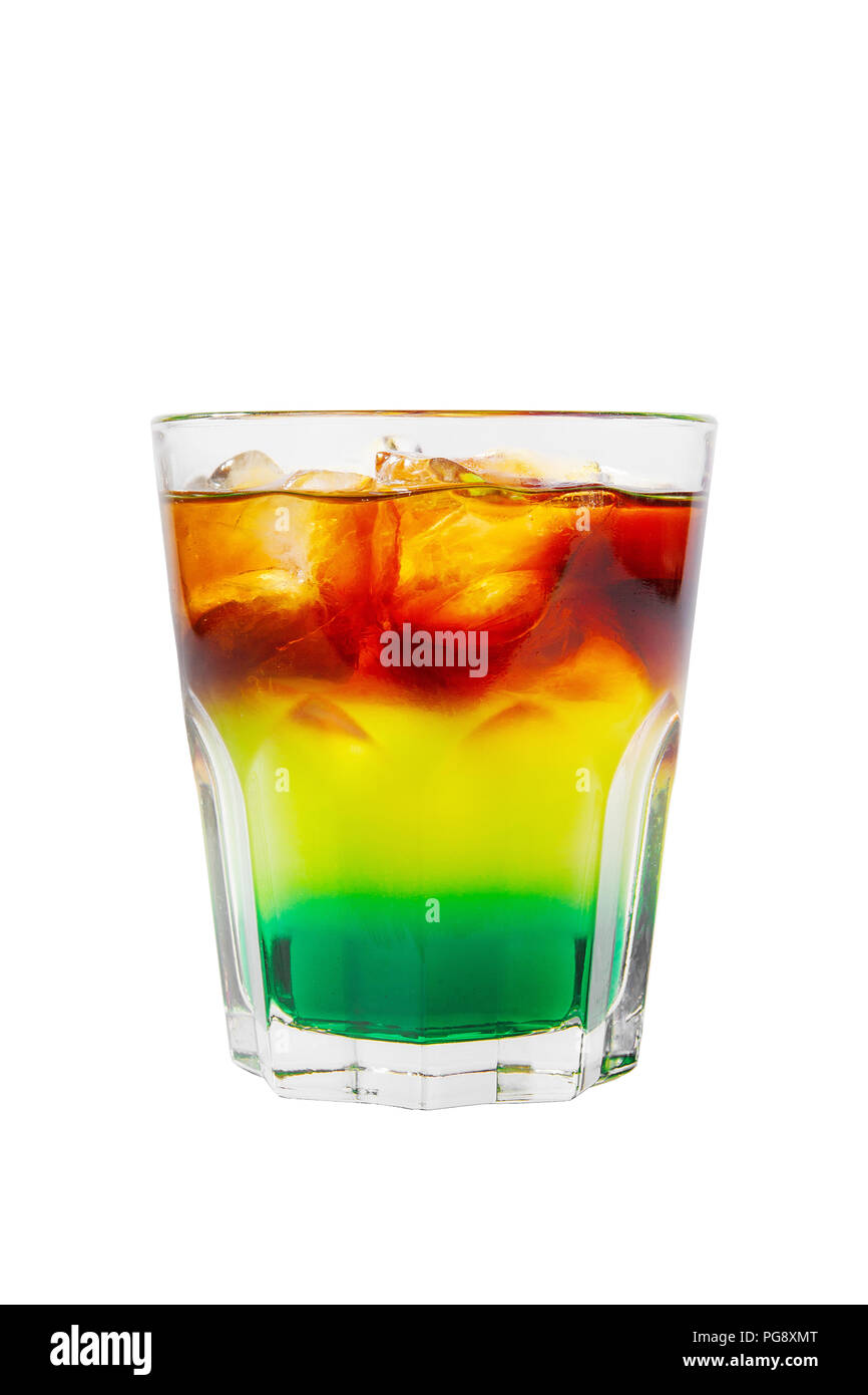 Bunt, dreifarbig, cocktail Rot, Gelb, Orange, Grün, Gradienten. Von der Seite. Isoliert weißer Hintergrund. Drink in ein Glas Glas für das Menü rest Stockfoto