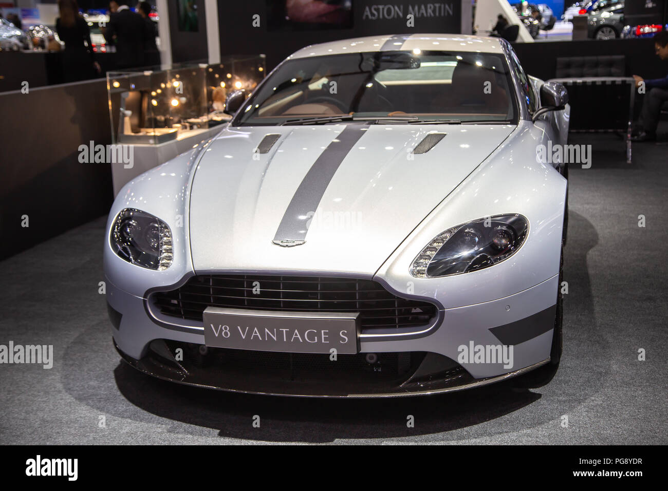 Bangkok, Thailand - 22. August 2018: ein luxuriöses Auto Aston Matin V8 Vantage S Coupé in Big Motor Verkauf 2018 ausgestellt Stockfoto