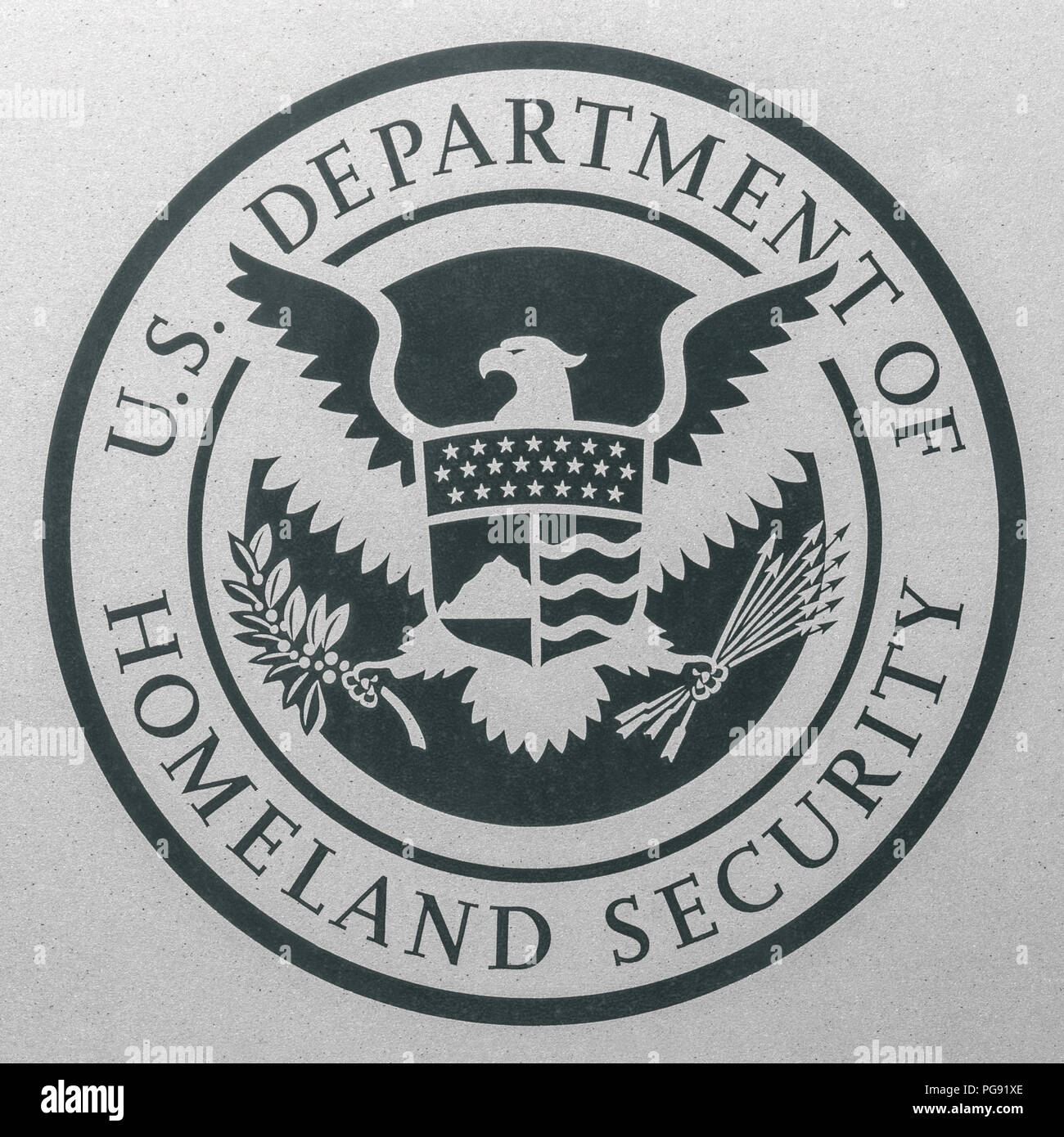 Indianapolis - ca. August 2018: Logo und Siegel der Vereinigten Staaten Ministerium für Heimatschutz. Die DHS läuft Einwanderungs- und Zollbehörden (IC Stockfoto