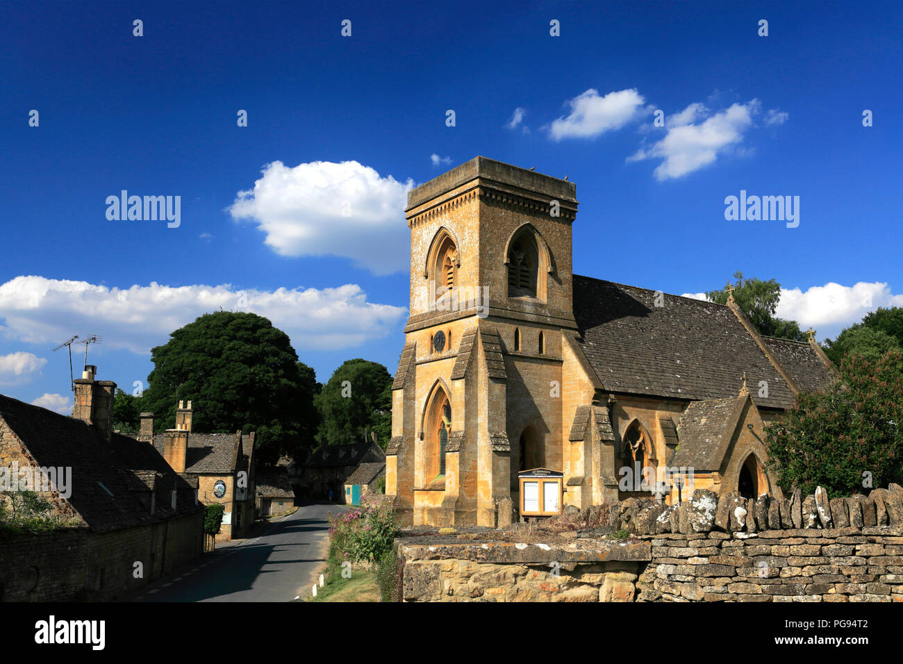 Pfarrkirche hl. Barnabas, snowshill Dorf, Gloucestershire, Cotswolds, England Stockfoto