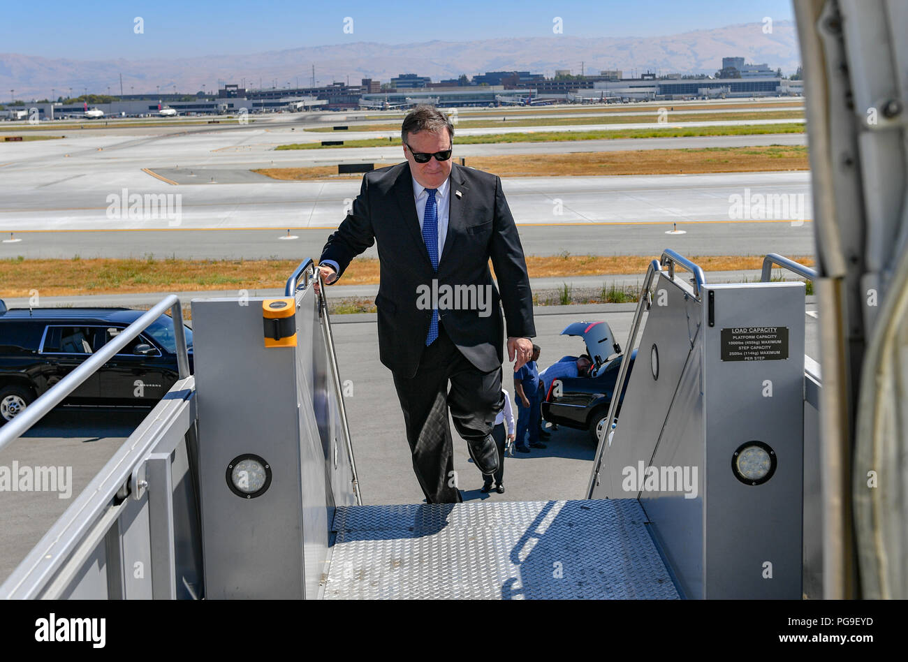 Us-Staatssekretär Michael R. Pompeo fährt Palo Alto, Kalifornien, nach einem erfolgreichen Ausmin an der Hoover Institution der Stanford University am 24. Juli 2018. Stockfoto