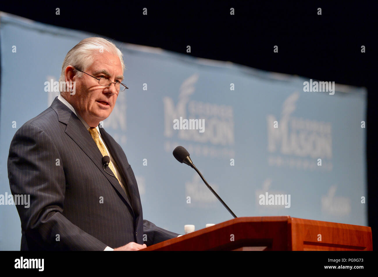 Us-Staatssekretär Rex Tillerson liefert eine Rede über das Verhältnis der Vereinigten Staaten mit Afrika, an der George Mason University in Fairfax, Virginia am 6. März 2018. Stockfoto