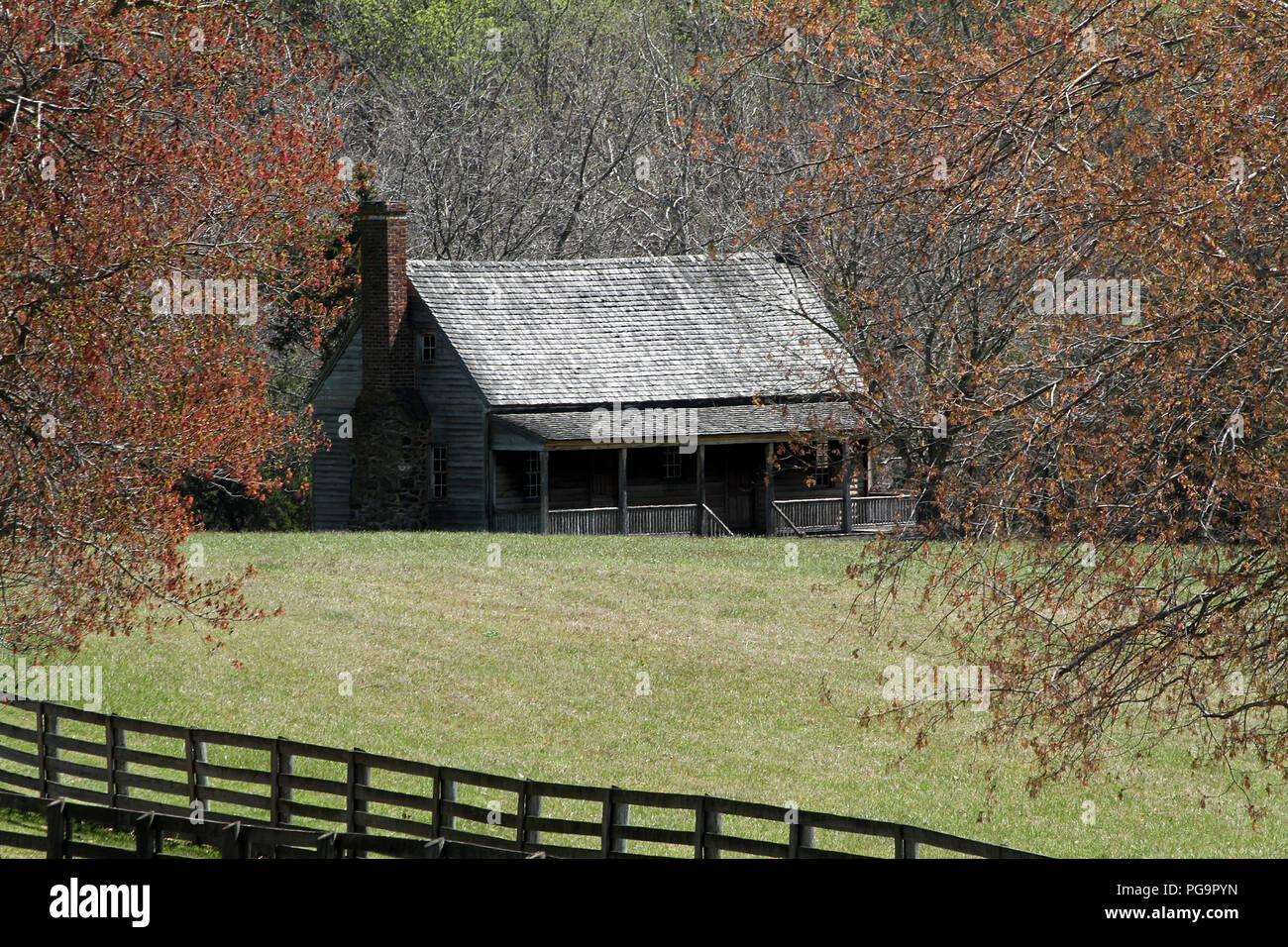 Mariah Wright Haus, historische Struktur bei Appomattox, Virginia, 1823 gebaut. Landschaft Landschaft im Herbst. Stockfoto