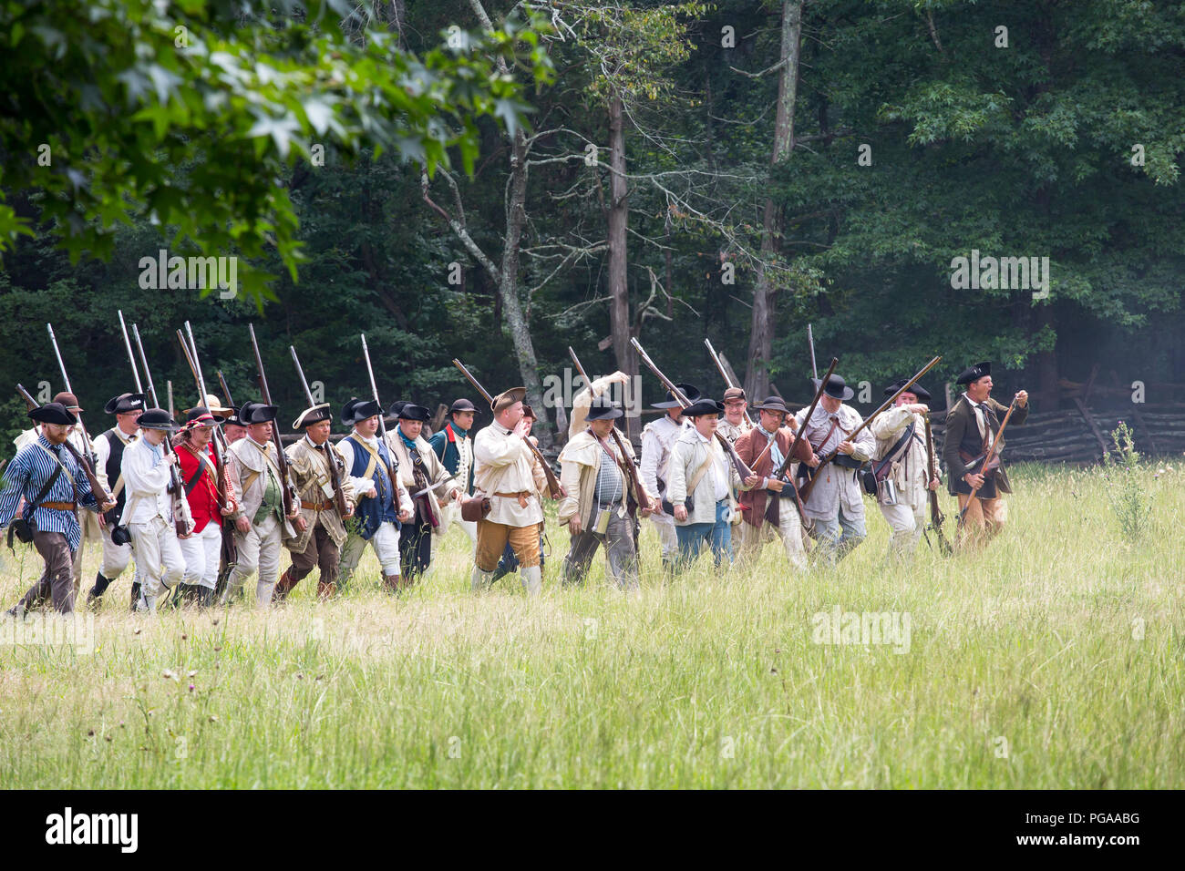 MCCONNELLS, SC (USA) - 14. Juli 2018: Die revolutionären Krieg reenactors, die amerikanischen Patrioten der Schlacht von Huck's Niederlage neu erstellen. Stockfoto