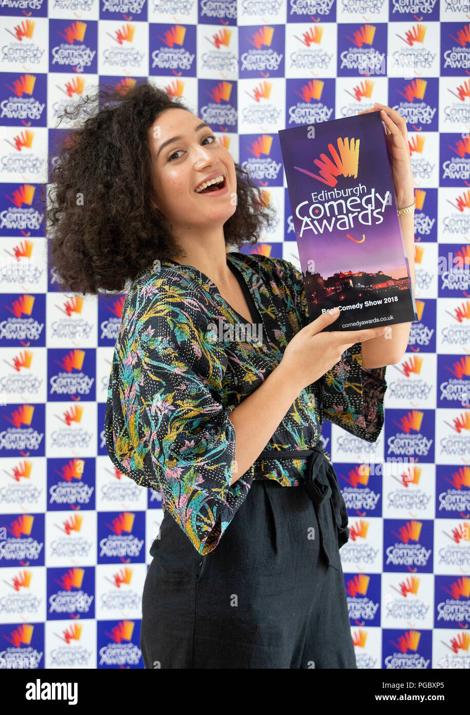 Komiker Rose Matafeo nach dem Gewinn der Edinburgh Comedy Award an den Taubenschlag Studio, Edinburgh. Stockfoto