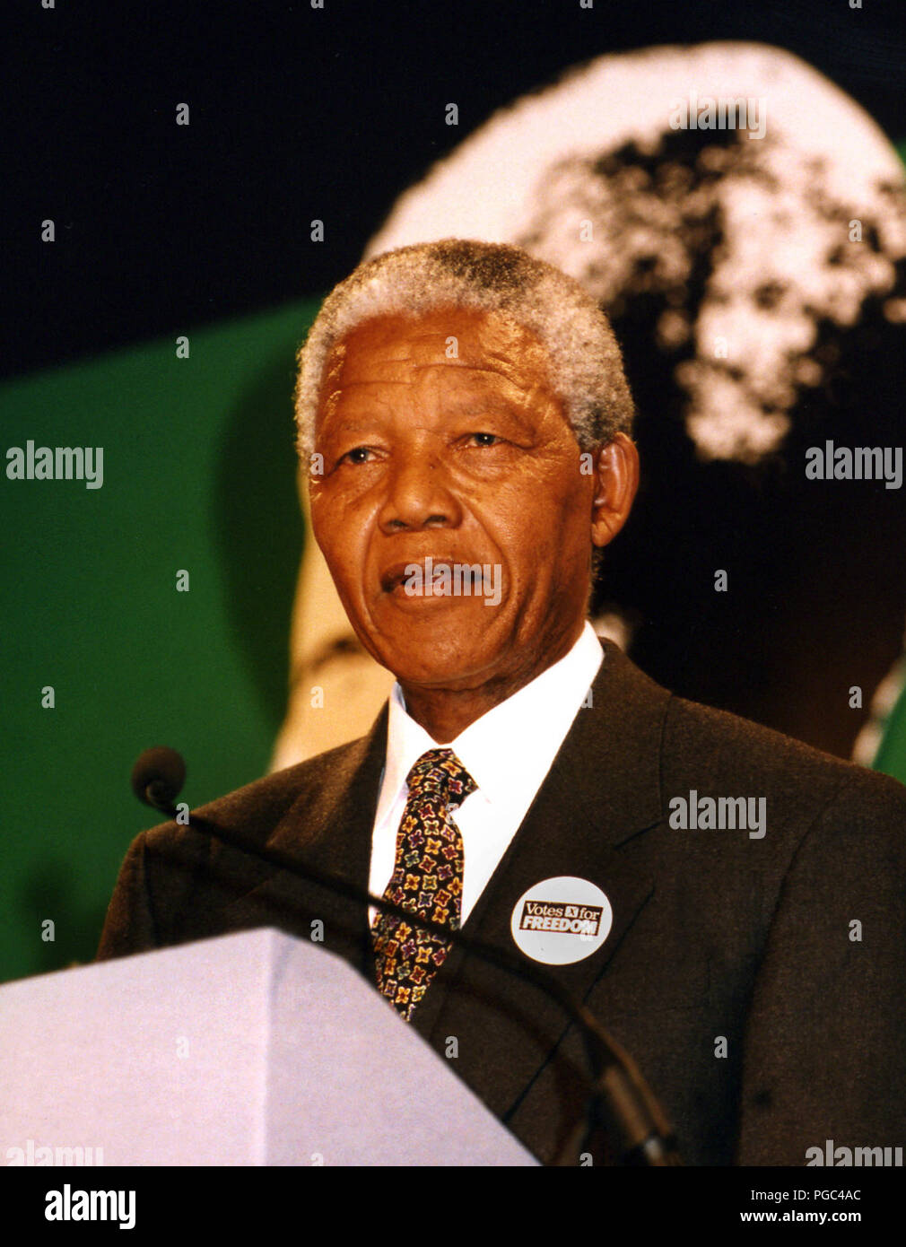 Nelson Mandela sprechen in der City Chambers, Glasgow, an einer Zeremonie, in der er die Freiheit der Stadt Award im Oktober 1993 erhalten. Stockfoto