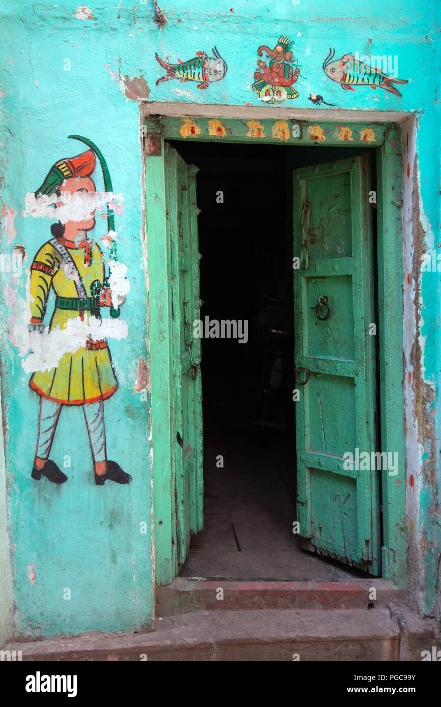 Tür des Haveli in Udaipur, Rajasthan, Indien Stockfoto