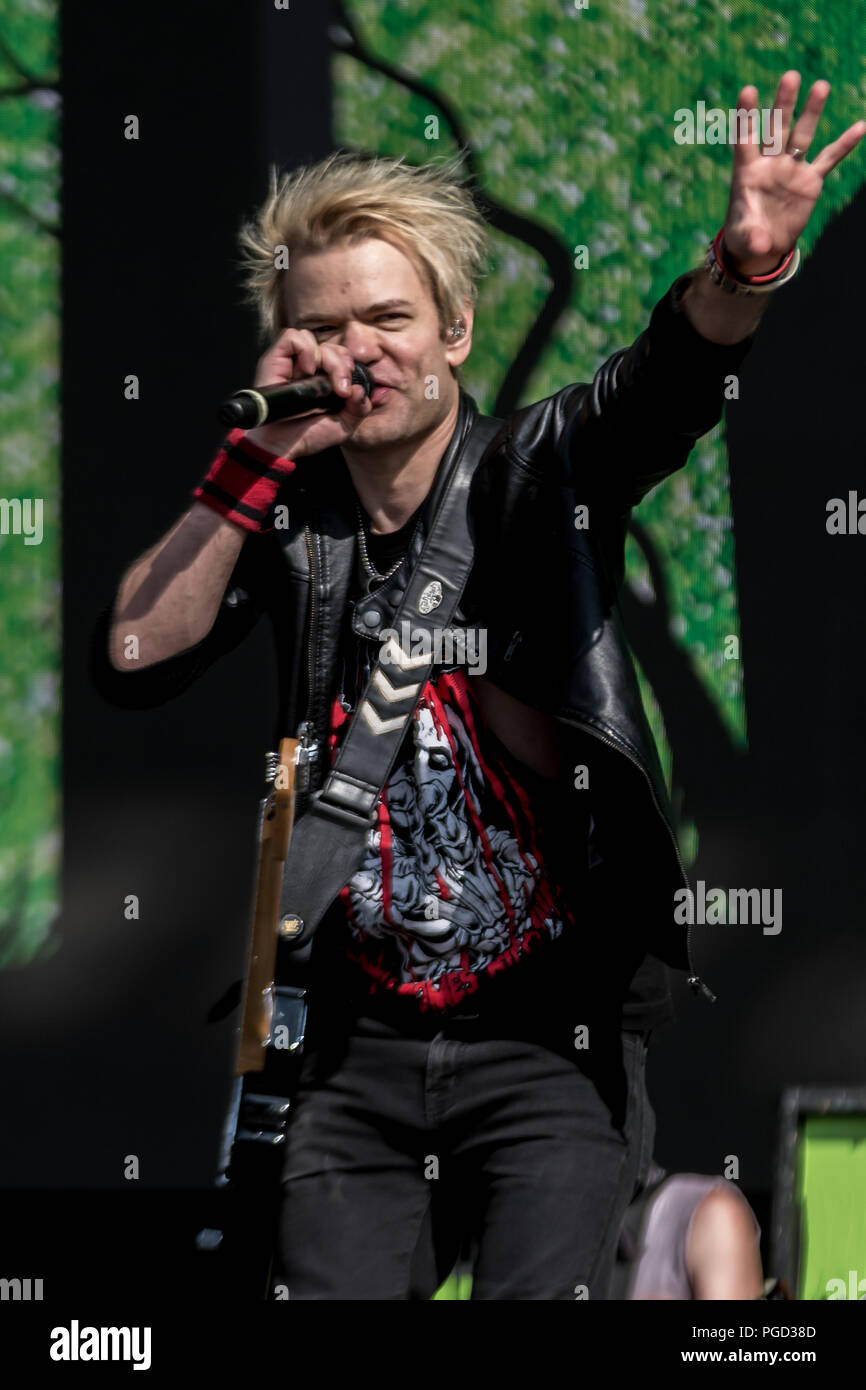 Reading, Berkshire, Großbritannien. 25. August 2018. Summe 41 in Reading Festival 2018. Quelle: Jim Houlbrook/Alamy leben Nachrichten Stockfoto