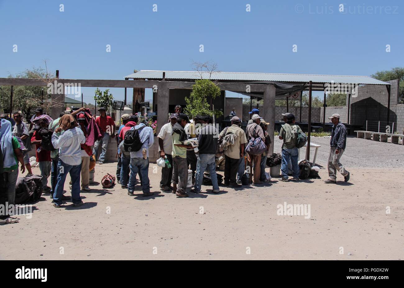 Migranten in ihrem Durchgang durch Hermosillo und den Speisesaal der Migrante in der Stadt La Victoria. Auf seiner Reise durch mexikanisches Territorium ins n Stockfoto