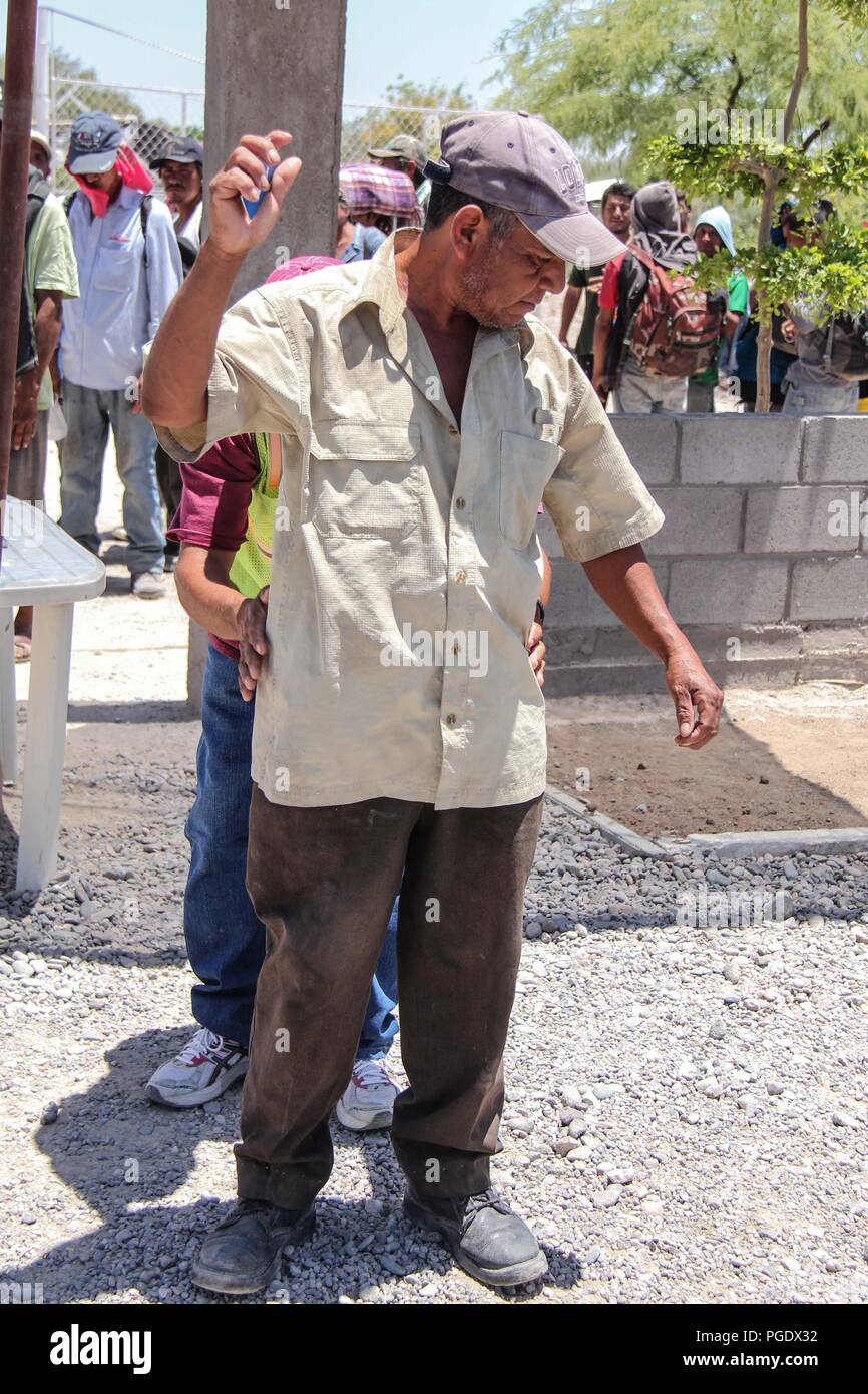 Migranten in ihrem Durchgang durch Hermosillo und den Speisesaal der Migrante in der Stadt La Victoria. Auf seiner Reise durch mexikanisches Territorium ins n Stockfoto