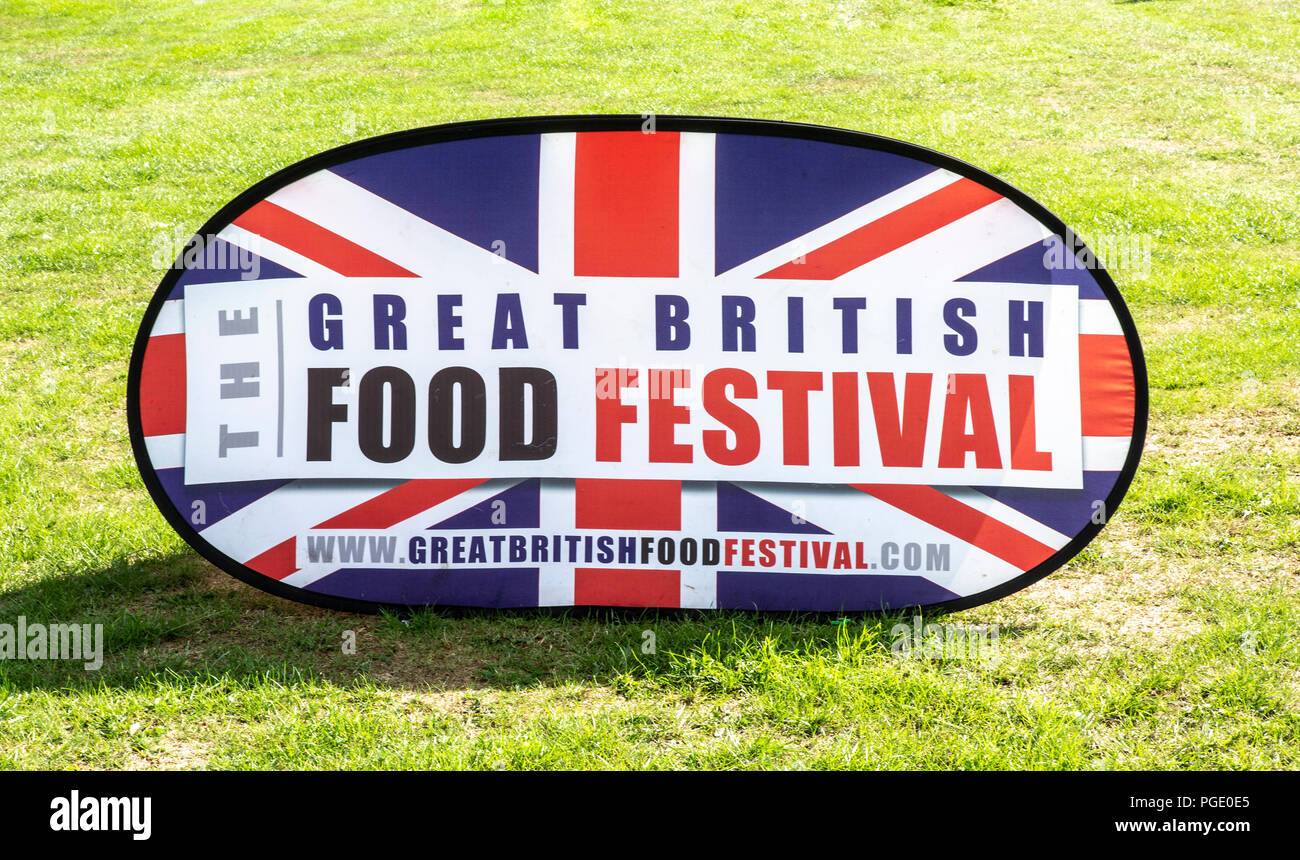 BOWOOD UK - 25. AUGUST 2018: Der große britische Food Festival Zeichen bei Bowood Haus in Wiltshire Stockfoto