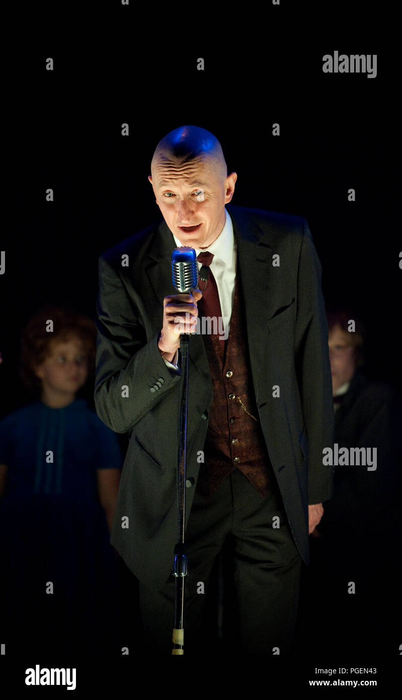 Die Broederscholen und die Heilig Hart-Basisschool Tereken aus Sint-Niklaas durchführen das Musical Annie (Belgien, 13/02/2009) Stockfoto
