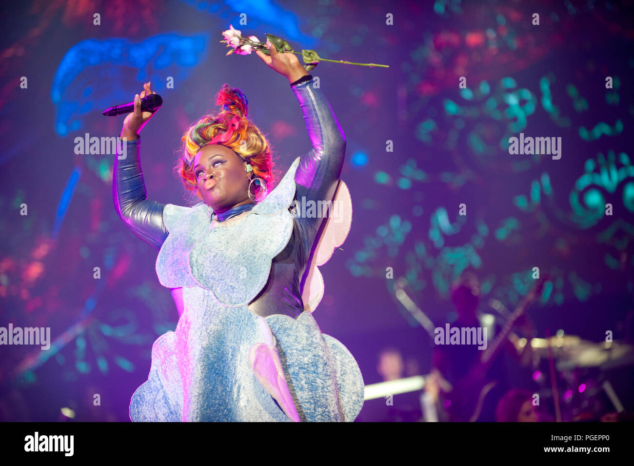 Deutsch elektronische Musik duo Basement Jaxx durchführen bei der Nacht der Proms, in Antwerpen (Belgien, 14/11/2015) Stockfoto