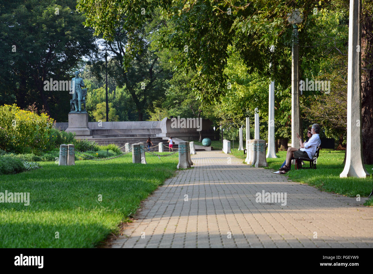 Die formalen Garten am Abraham Lincoln Memorial in Chicago's Lincoln Park Nachbarschaft bieten einen ruhigen Platz für die Bewohner der Stadt zu entspannen. Stockfoto