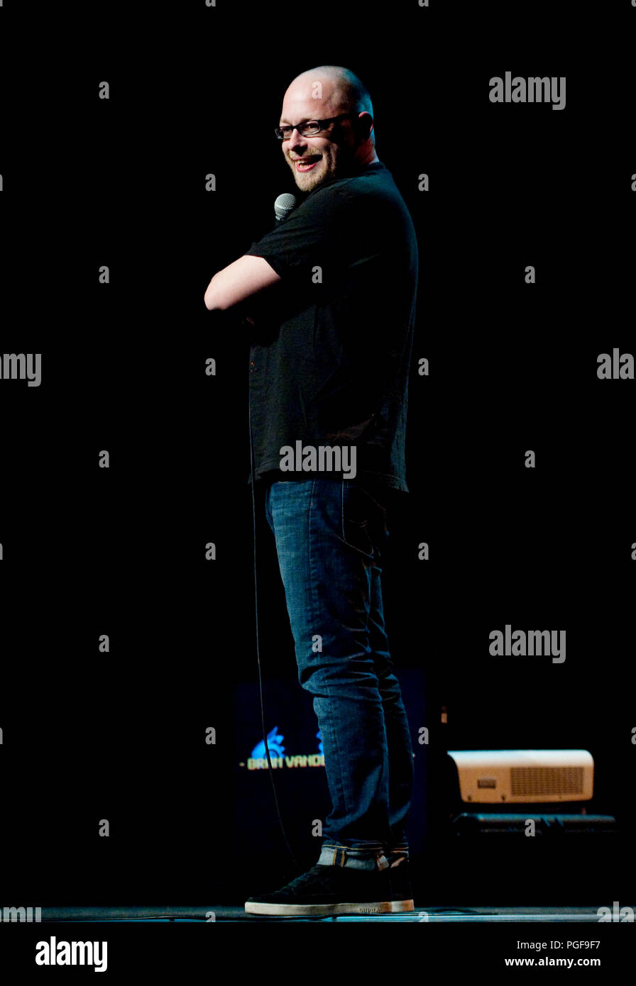 Flämische Stand-up-Comedian Bram Vanden Broecke in Lommel (Belgien, 04/02/2011) Stockfoto