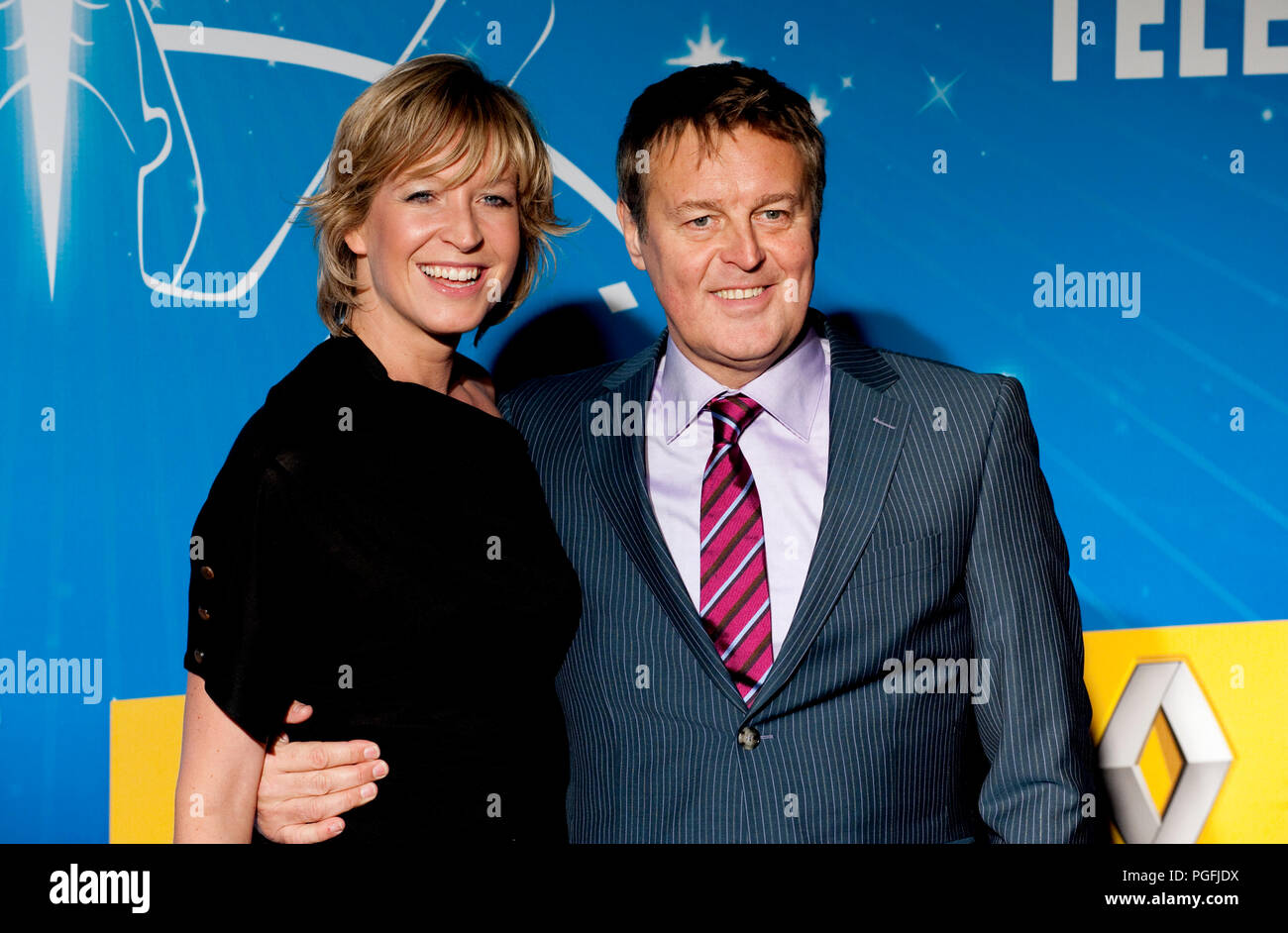 Frank Raes und seine Frau Cath Luyten am Nacht van de Vlaamse Televisiesterren in Hasselt (Belgien, 06/03/2010) Stockfoto